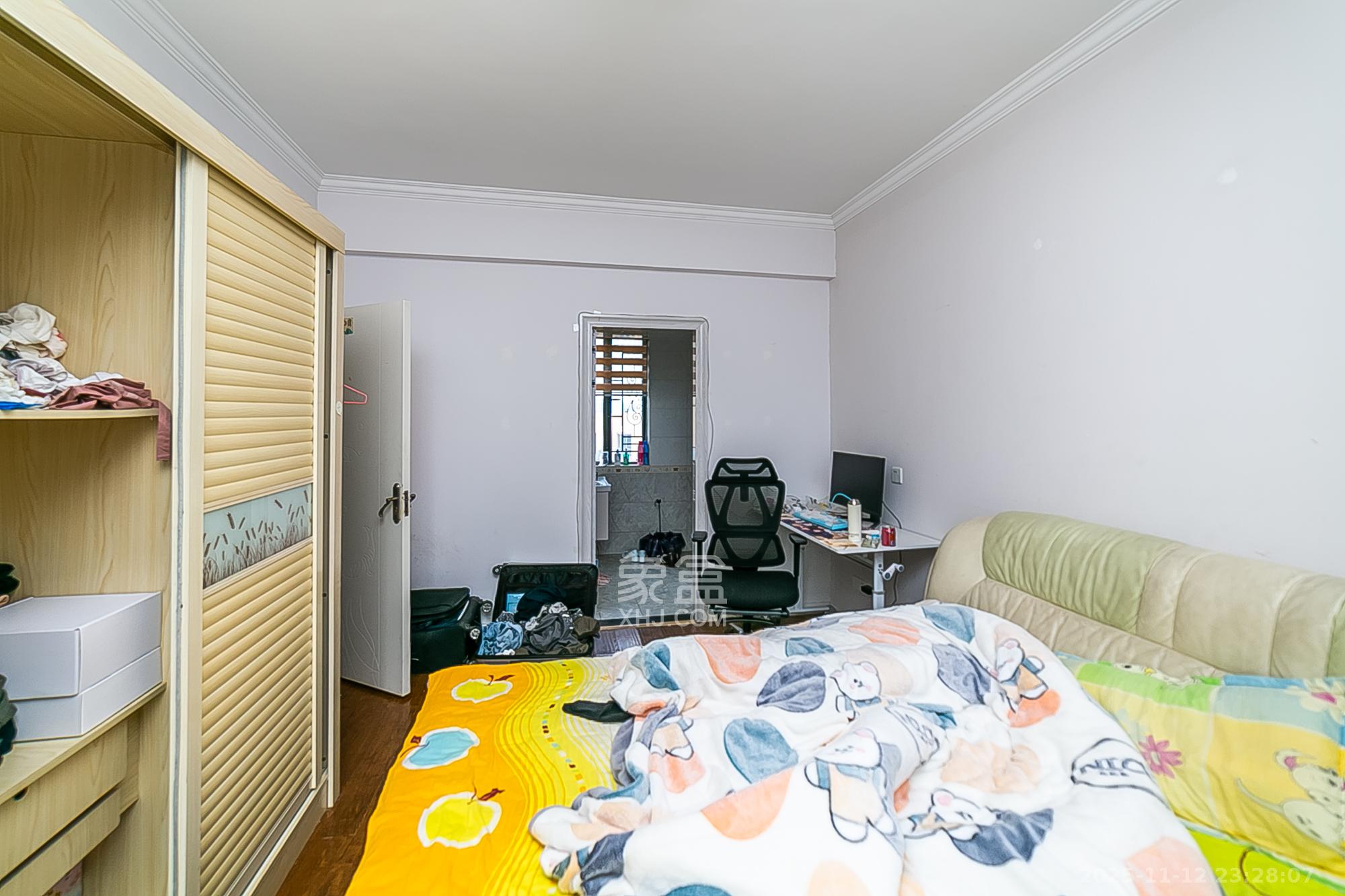 兴威帕克水岸  3室2厅2卫    98.0万卧室