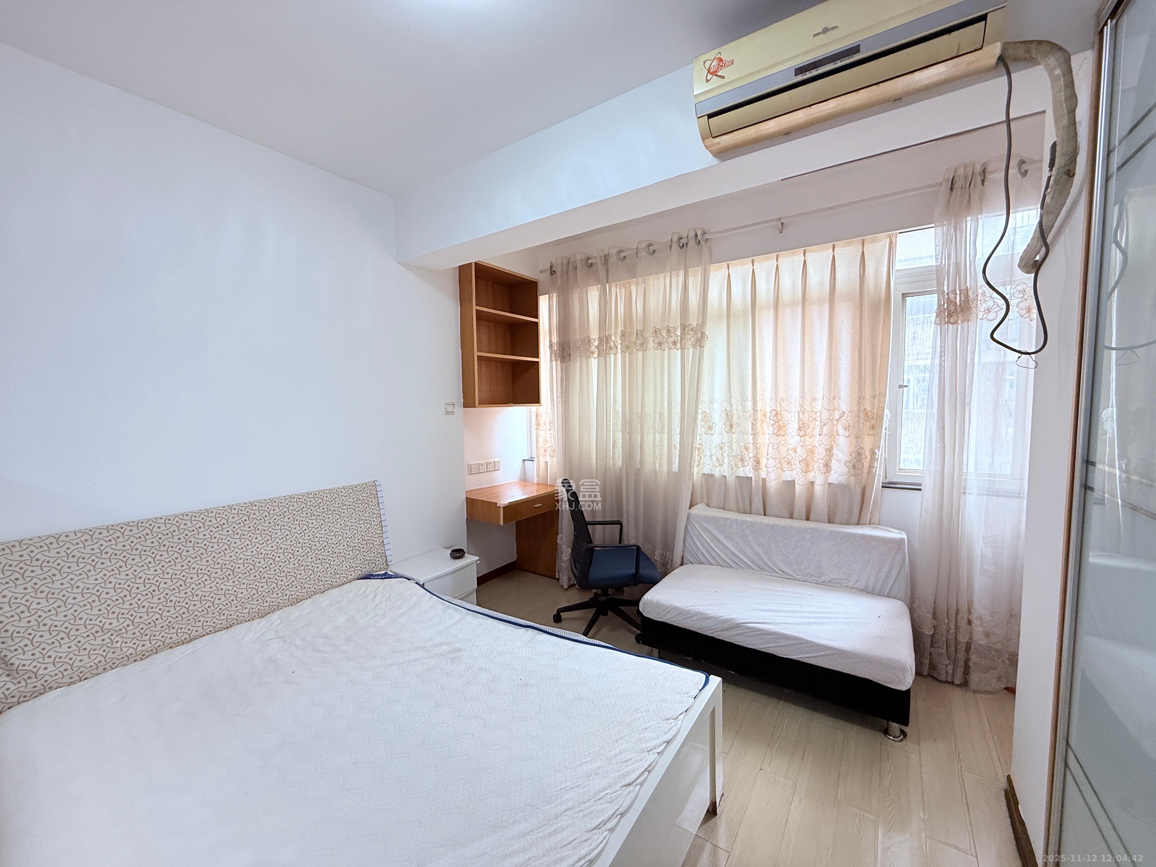 金碧文华 1室1厅1卫 1300.0元/月 金碧文华 1室1厅1卫 1300.0元/月室内图