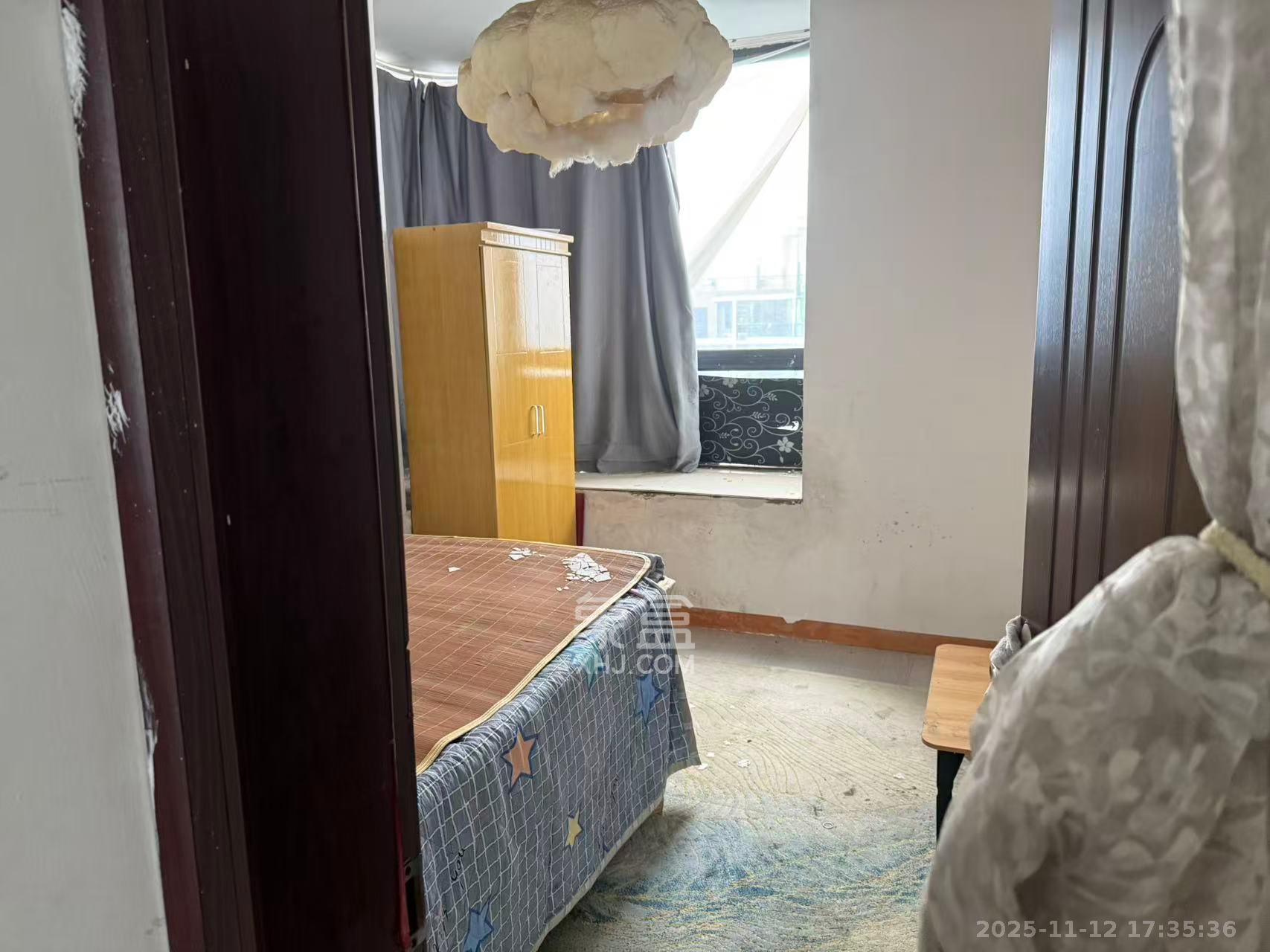 湘江世纪城咏江苑  2室1厅2卫    1800.0元/月室内图