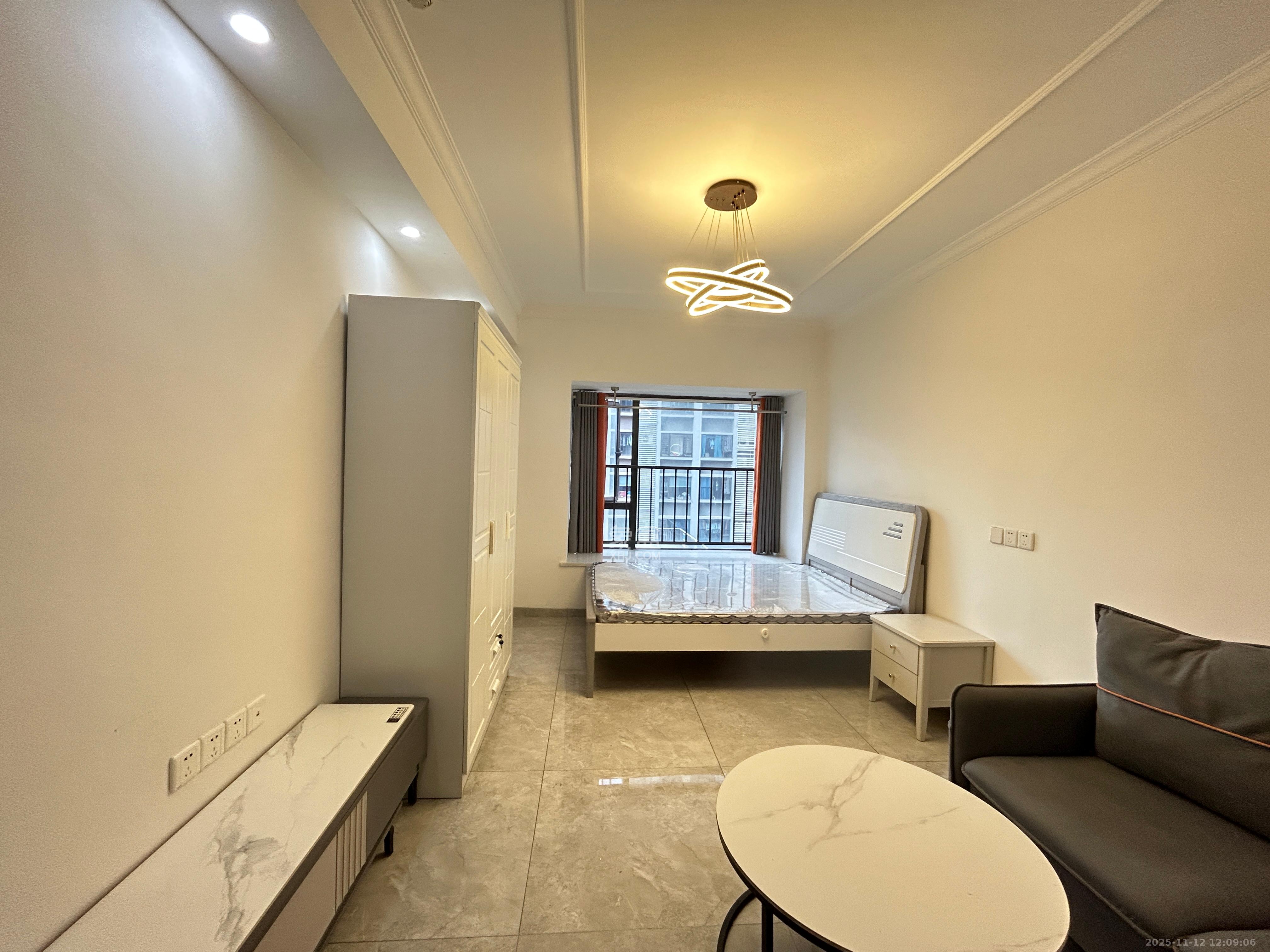 奥园城市天骄一期  1室1厅1卫    1500.0元/月室内图