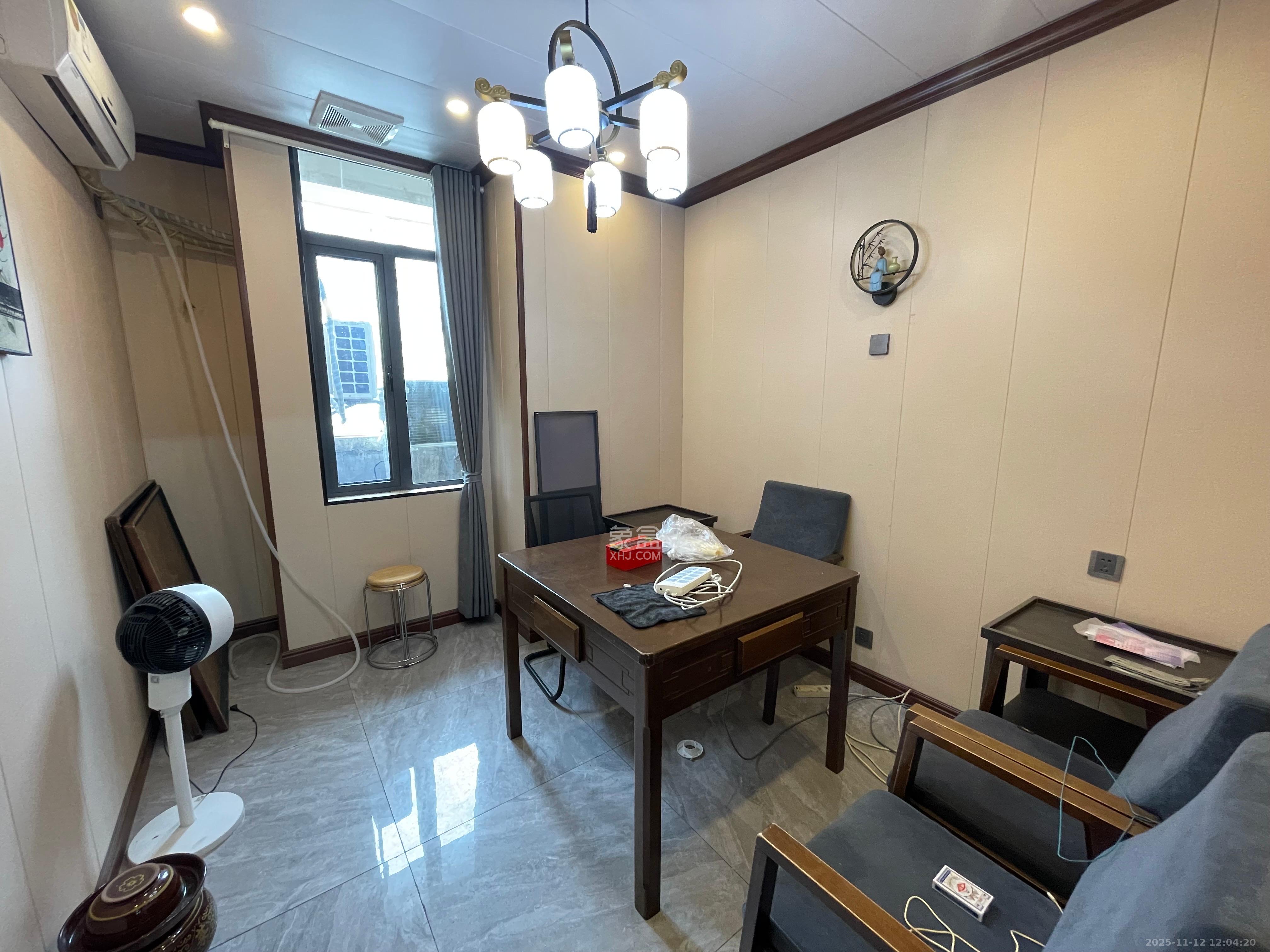 西子湖畔沃府   130.0㎡      4600.0元/月室内图