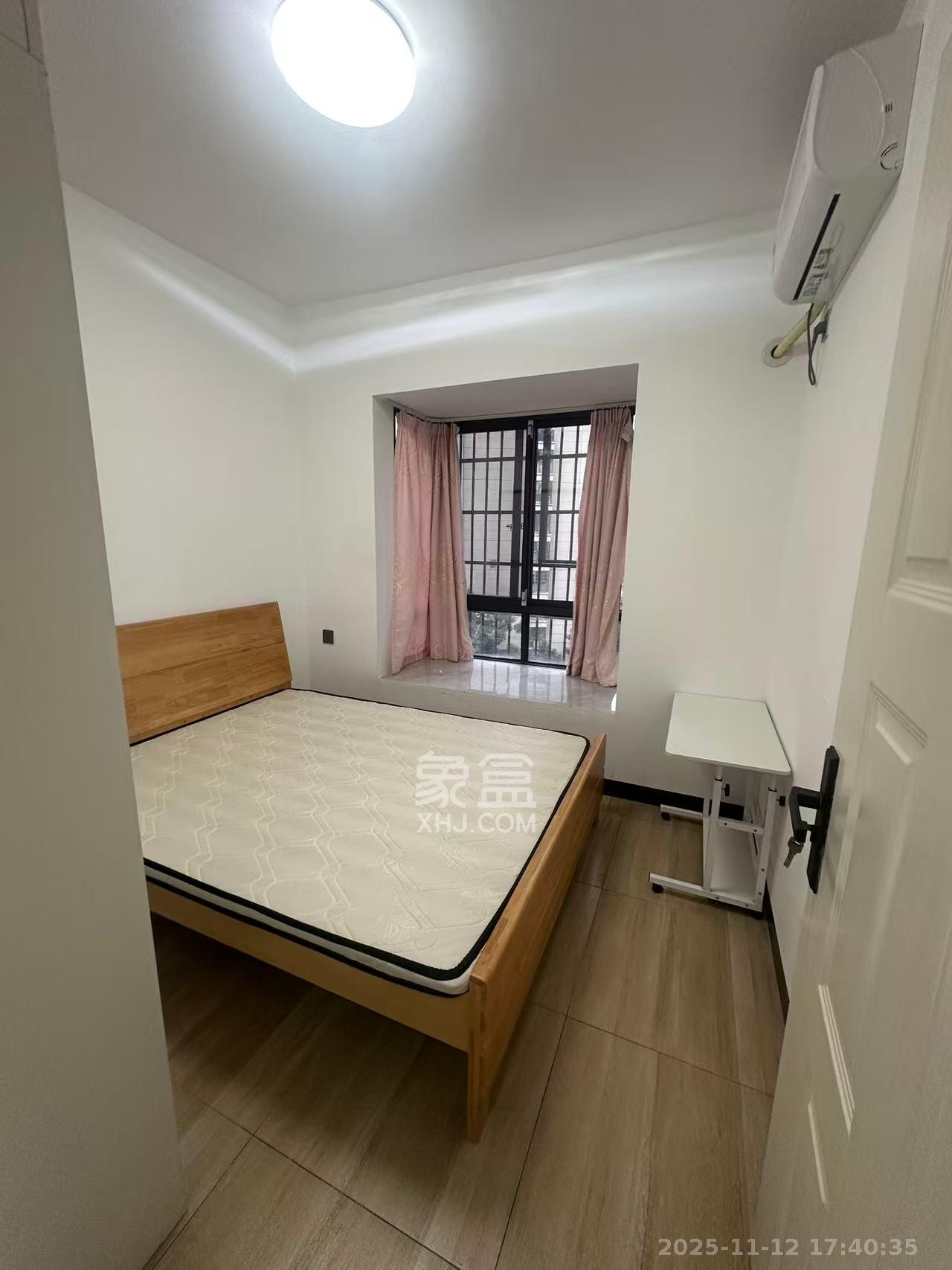 金科世界城  3室2厅1卫    1800.0元/月室内图