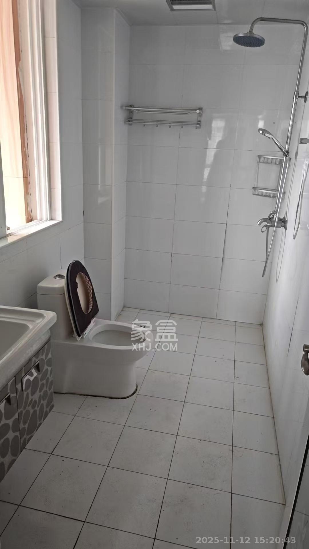 上河国际C区  1室2厅2卫    3100.0元/月室内图