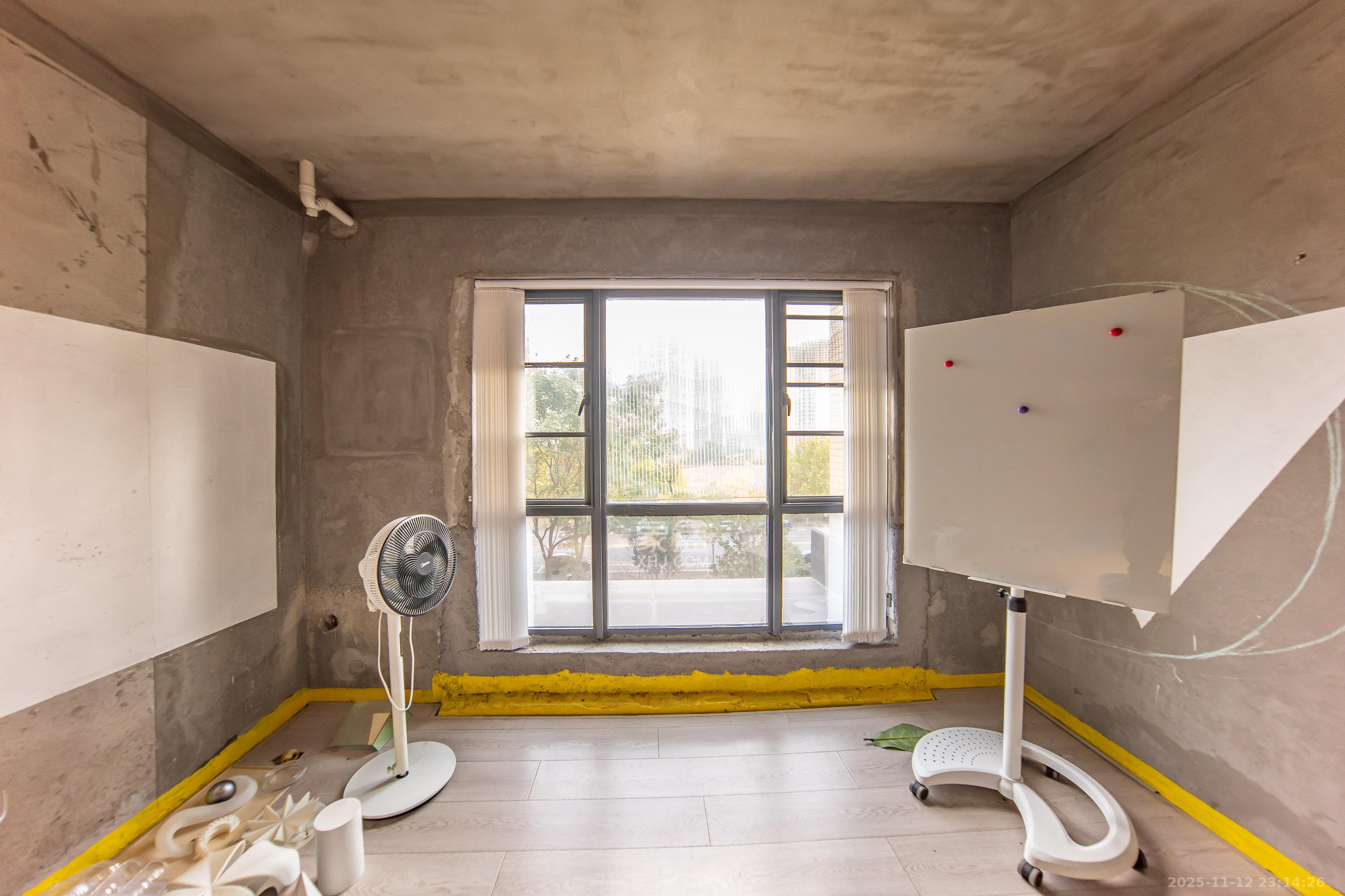 兰亭湾畔  3室2厅1卫    115.0万阳台