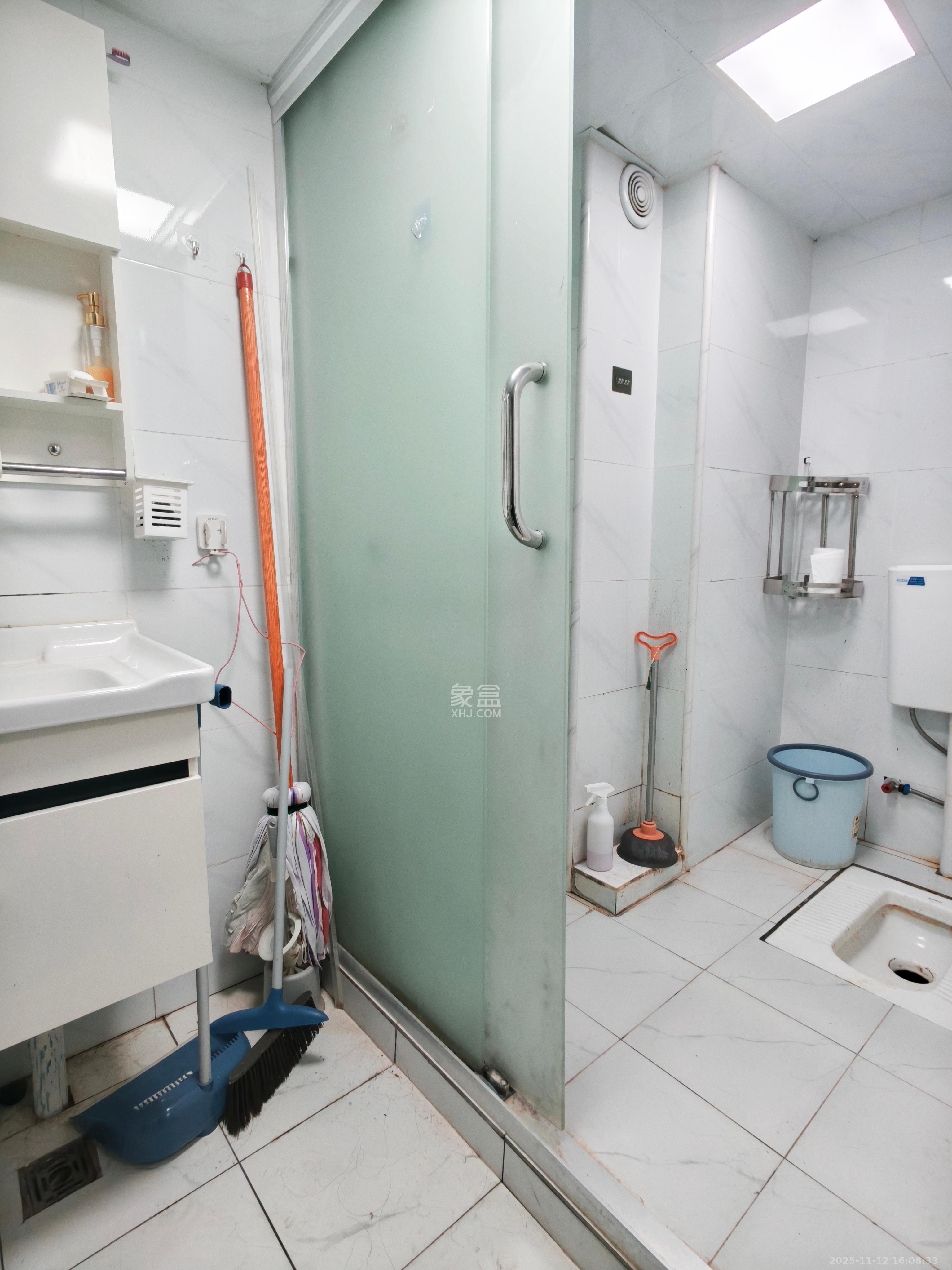 龙湖湘江星座（祺鑫星座公寓）  1室1厅1卫    1600.0元/月室内图