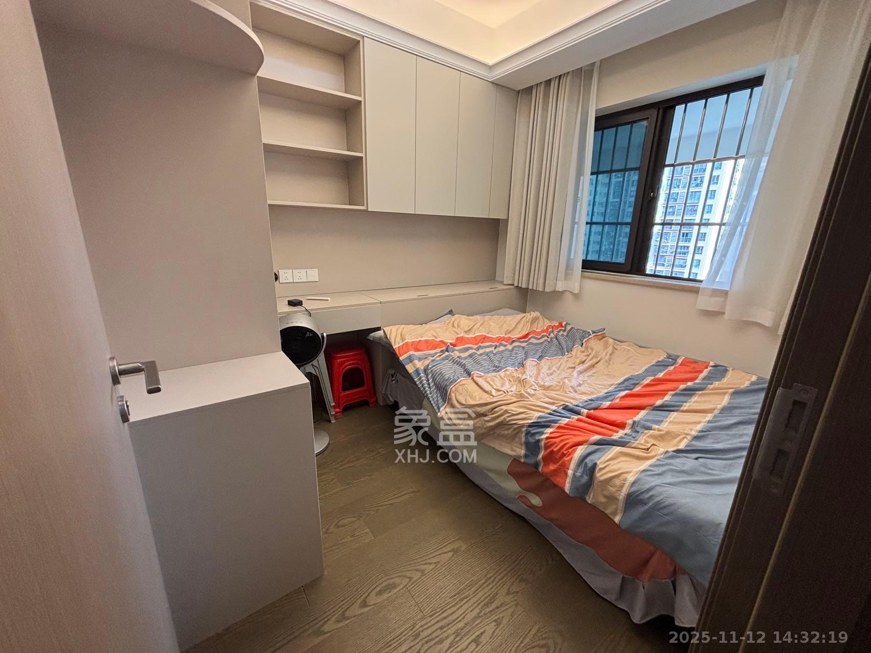 新力铂园(江山云著) 3室2厅2卫 4200.0元/月 新力铂园(江山云著) 3室2厅2卫 4200.0元/月室内图