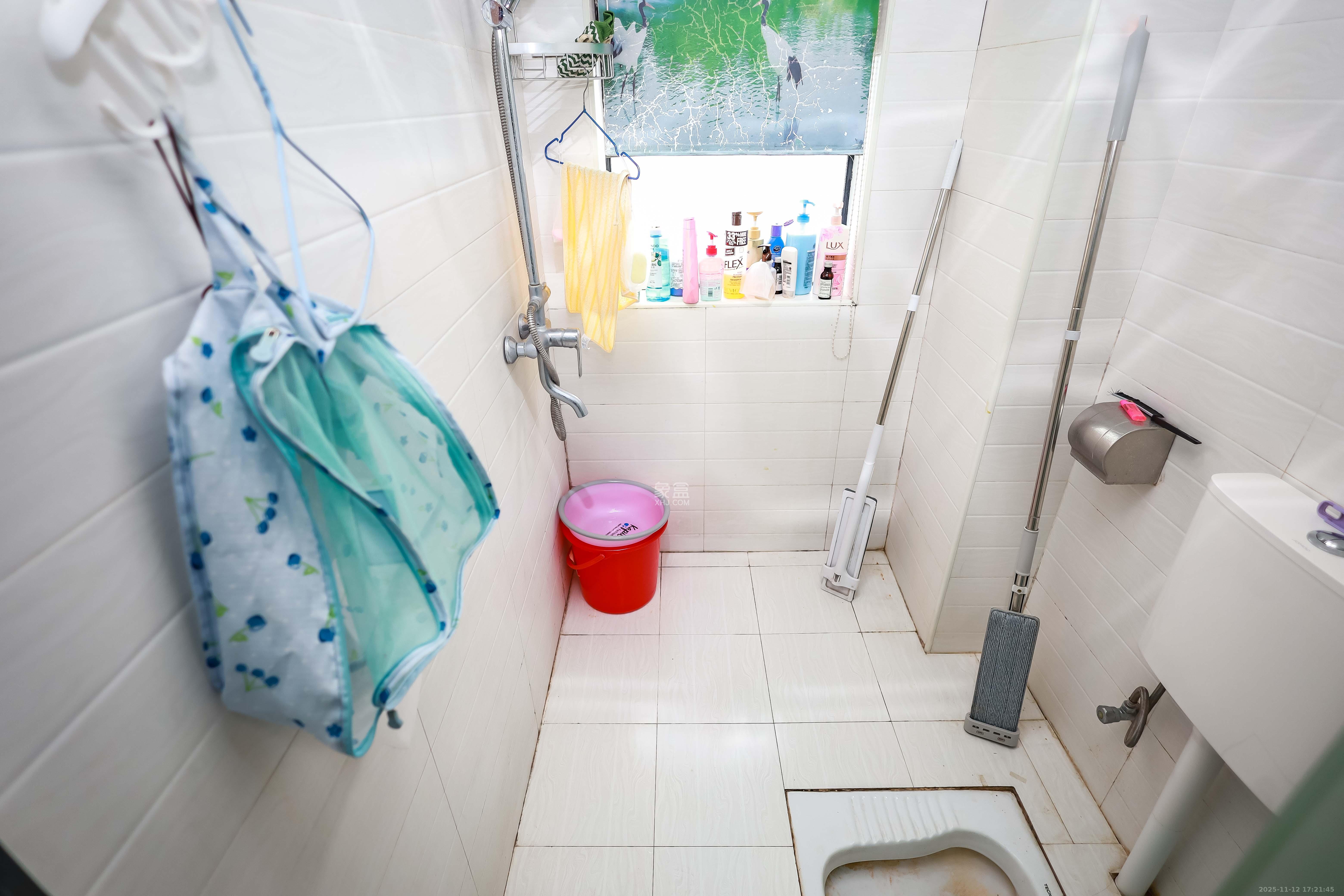 莱茵城 3室2厅2卫 80.0万 莱茵城 3室2厅2卫 80.0万卫生间