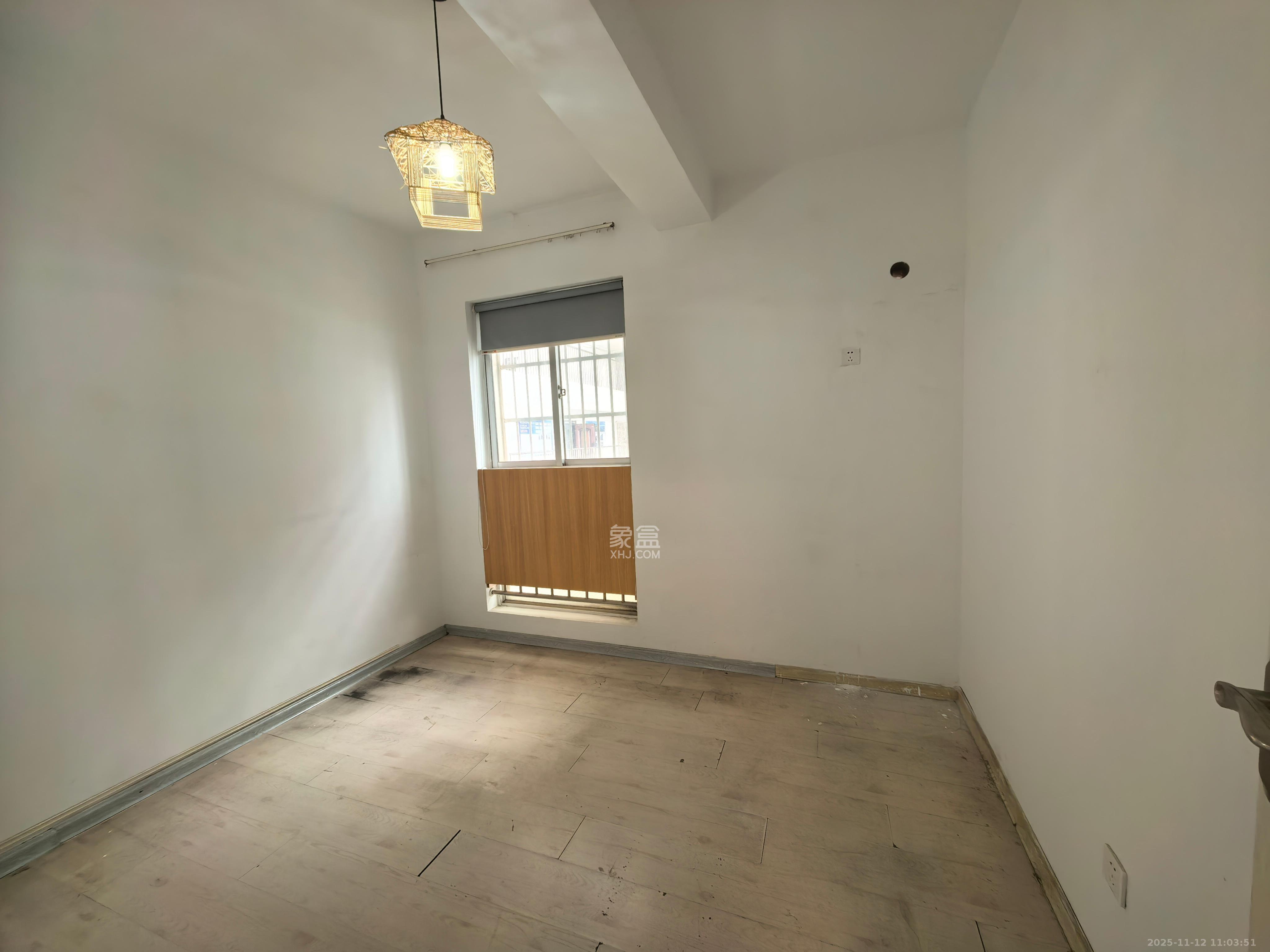 华菱新城地标  1室1厅1卫    2800.0元/月室内图