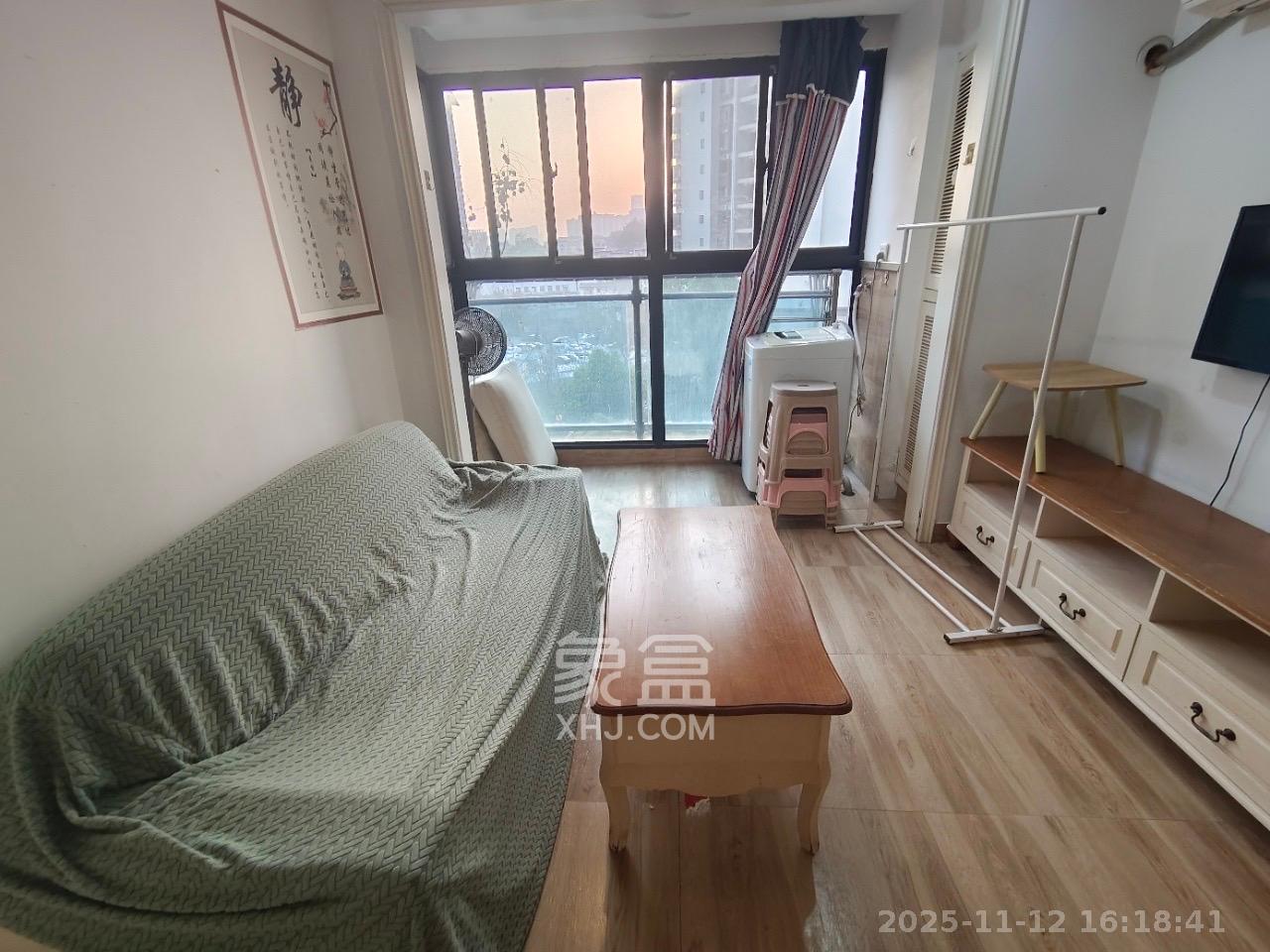 阿普阿布 1室1厅1卫 1900.0元/月 阿普阿布 1室1厅1卫 1900.0元/月室内图