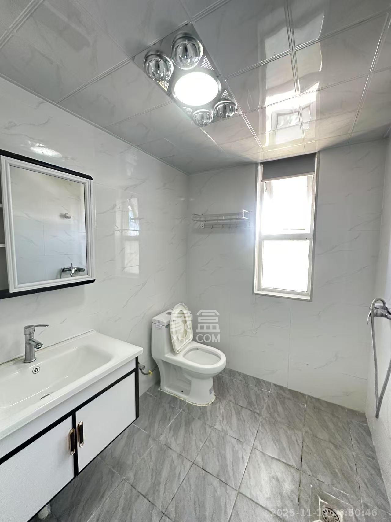 当代滨江MOMA  3室2厅2卫    3000.0元/月室内图