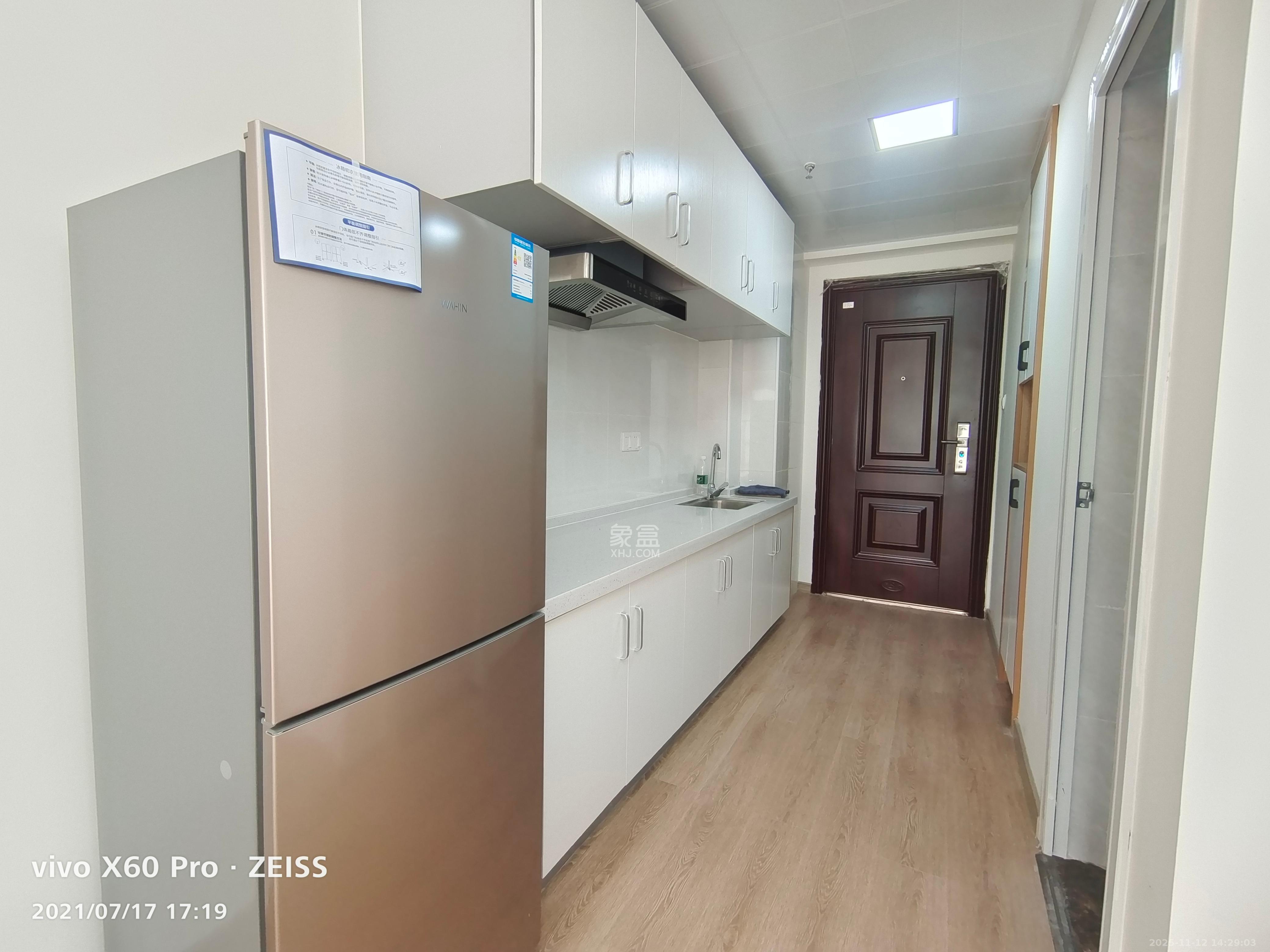 合能枫丹丽舍（柏悦名苑)  1室1厅1卫    1300.0元/月室内图