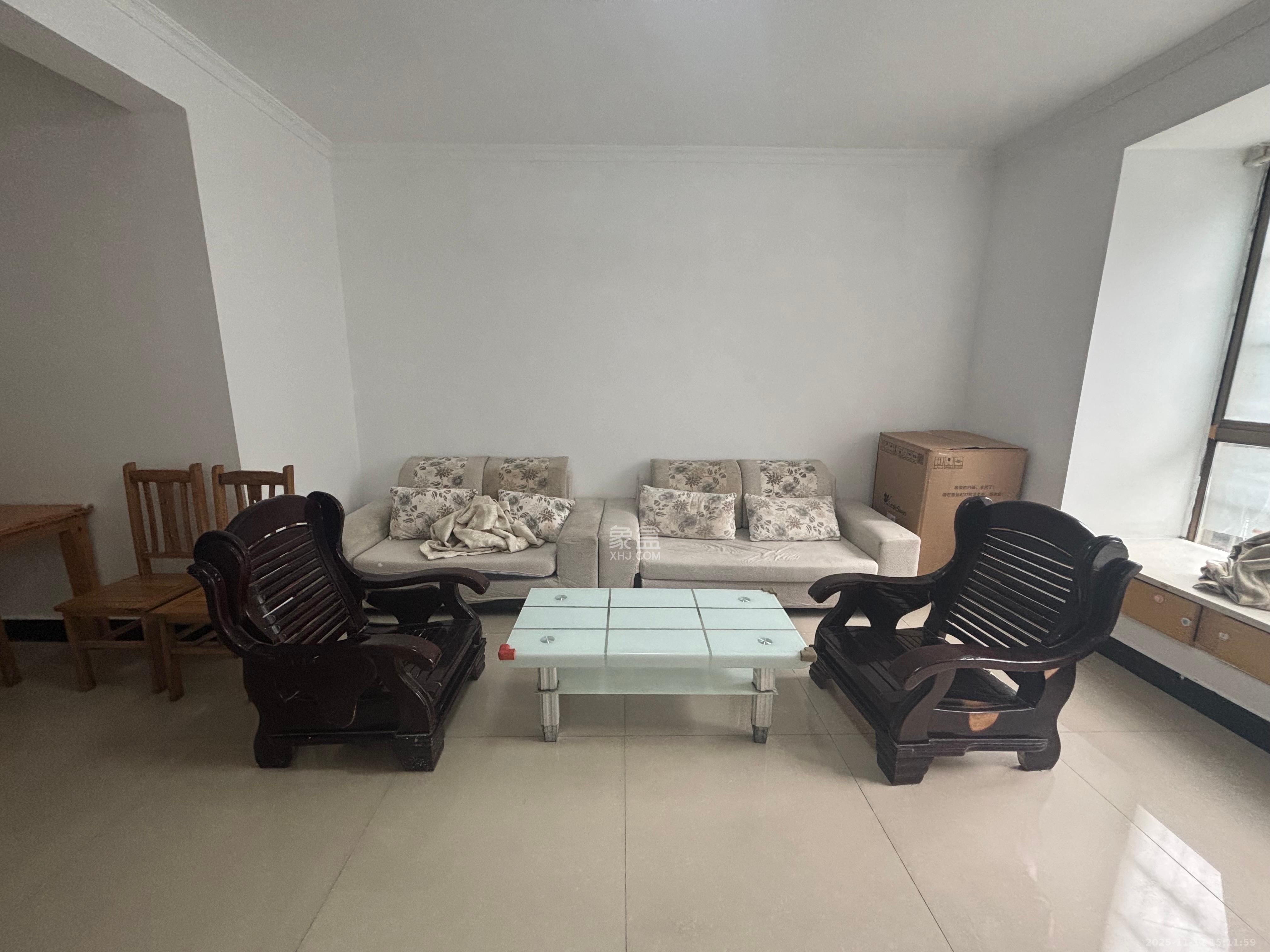 丽都桃源(金峰北院二期) 2室2厅1卫 1600.0元/月 丽都桃源(金峰北院二期) 2室2厅1卫 1600.0元/月室内图