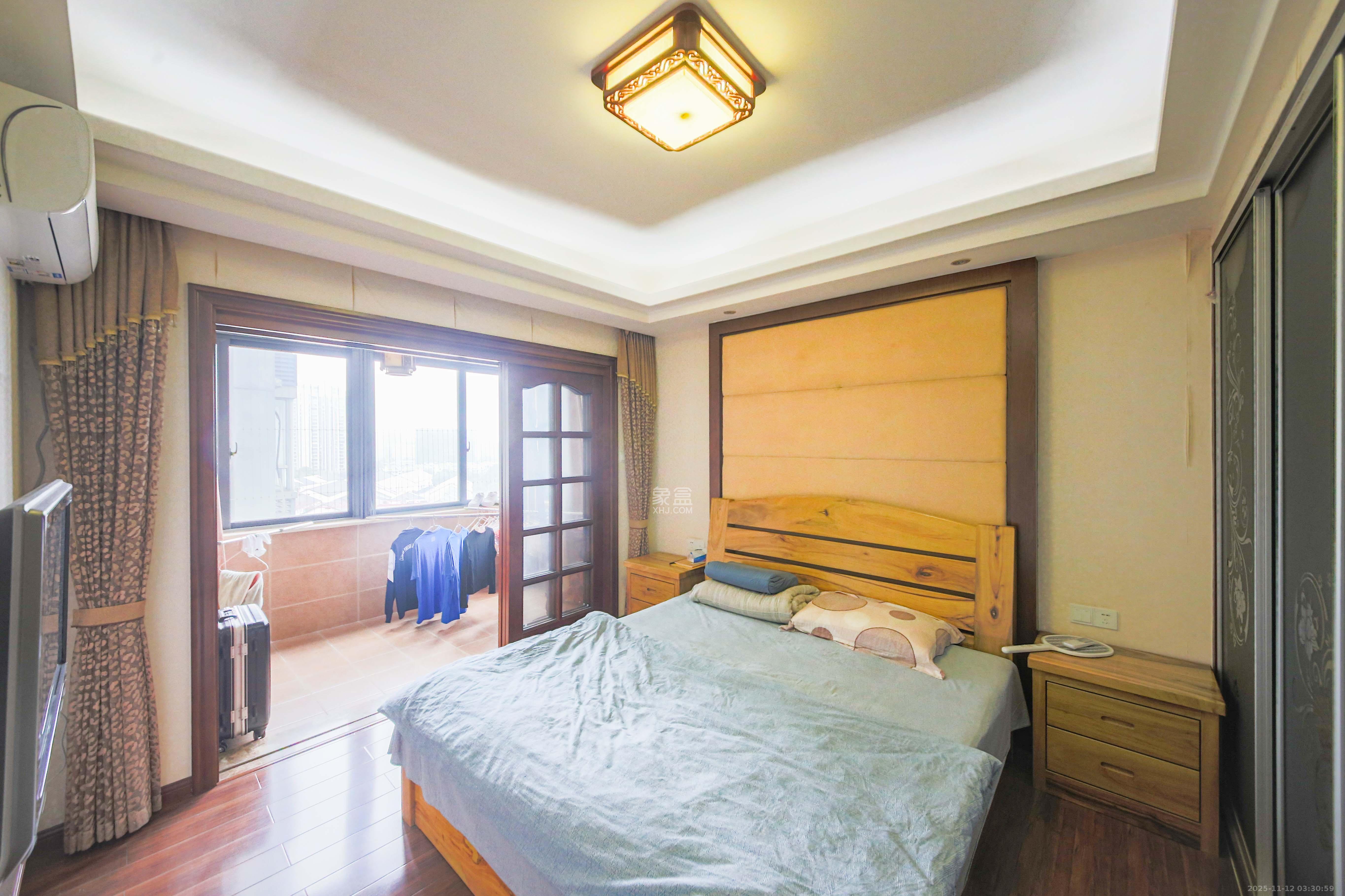 上庭苑 2室2厅2卫 92.0万 上庭苑 2室2厅2卫 92.0万卧室