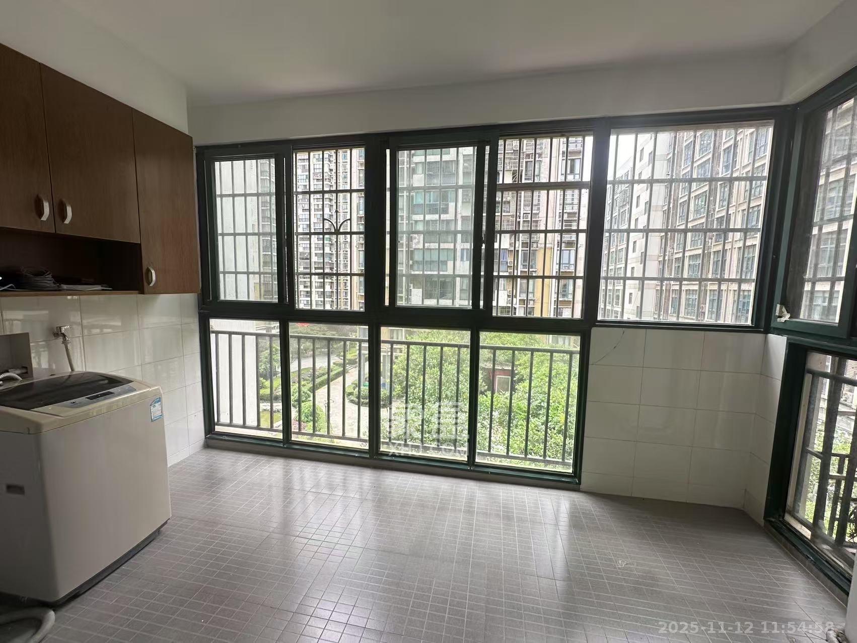 浏阳河畔家园  2室2厅2卫    2200.0元/月室内图