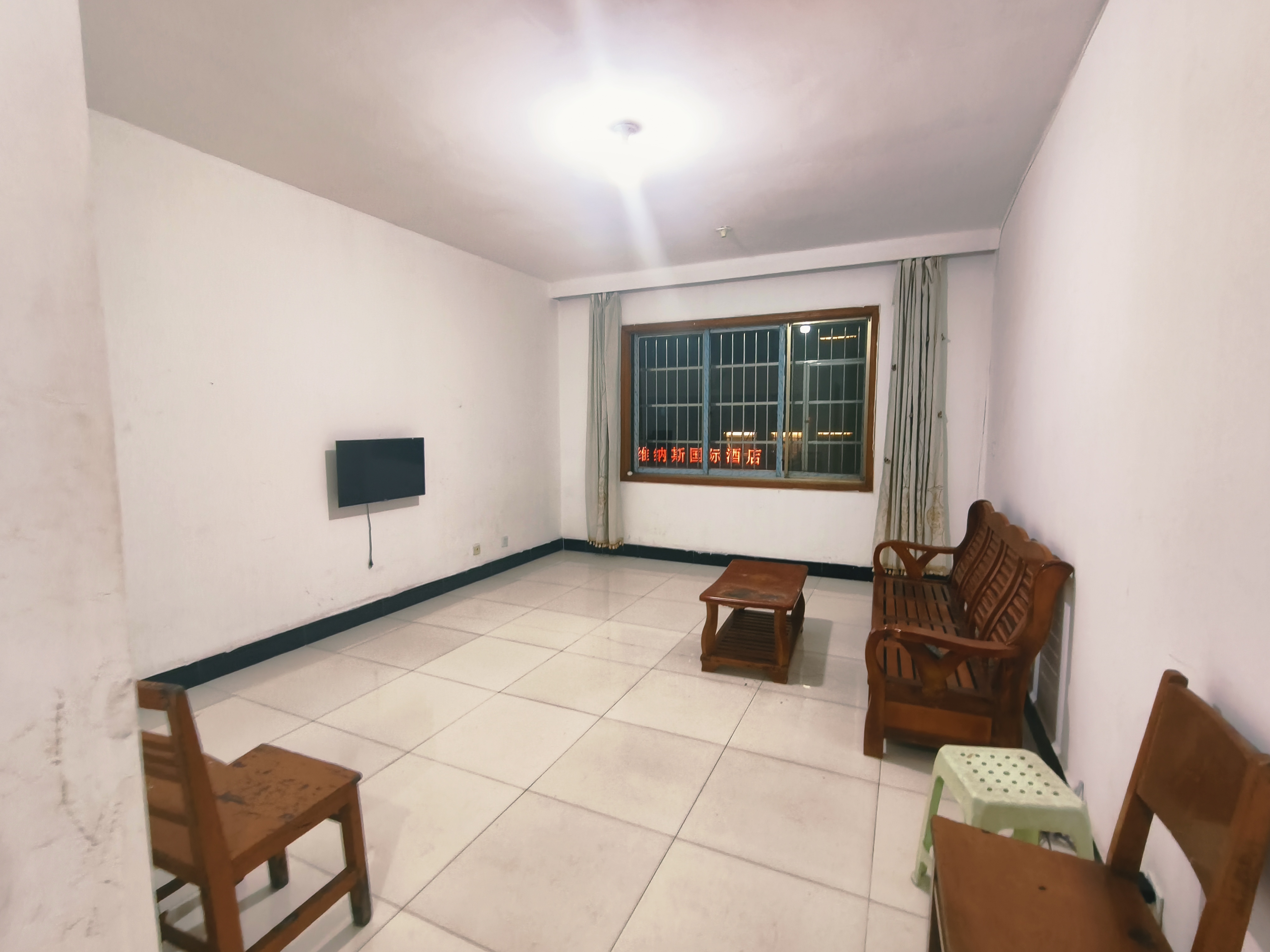 大塘小区 1室0厅0卫 1600.0元/月 大塘小区 1室0厅0卫 1600.0元/月户型图