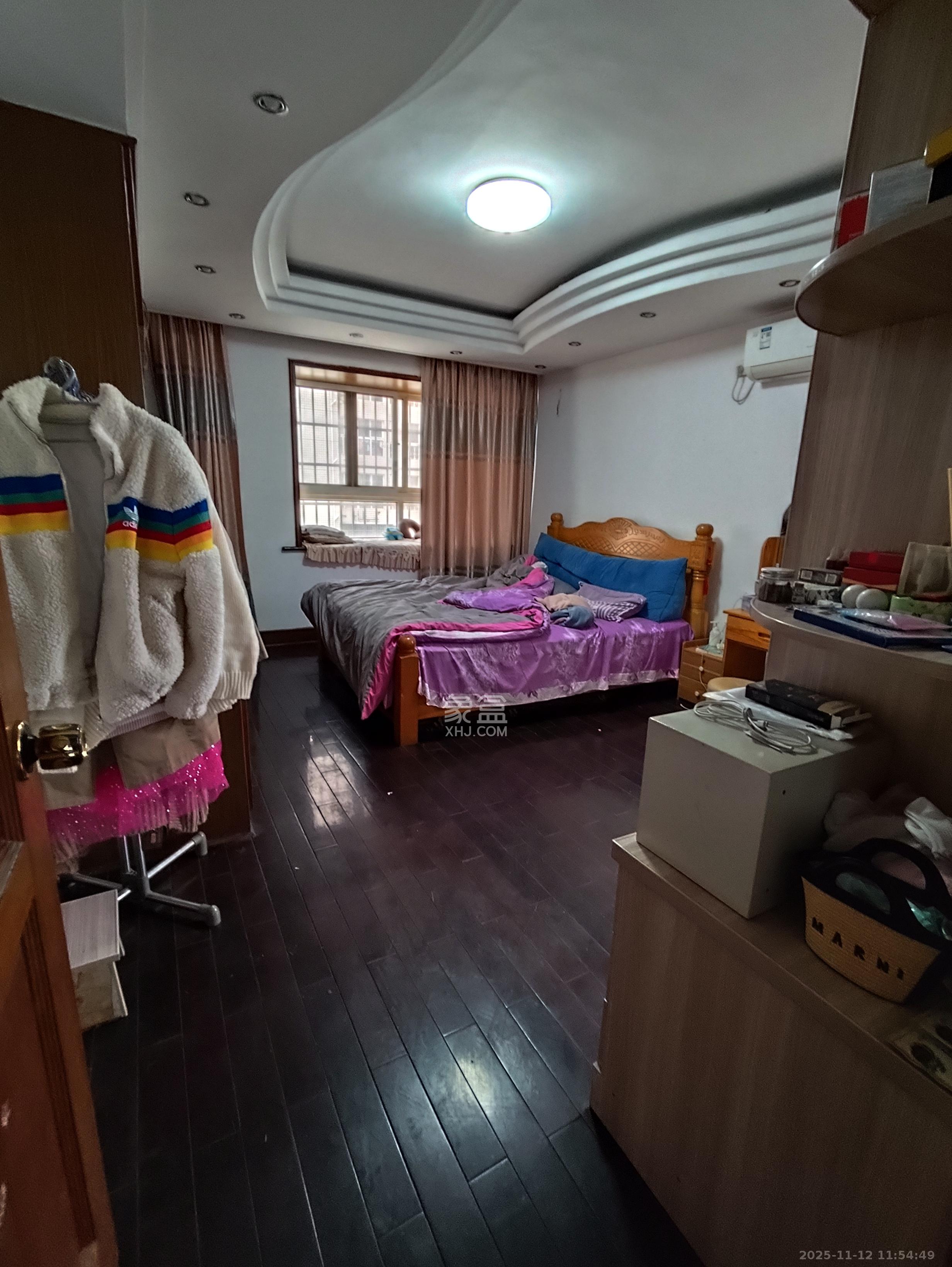 天心电脑城(朝阳丽景,朝阳丽园) 4室2厅1卫 3500.0元/月 天心电脑城(朝阳丽景,朝阳丽园) 4室2厅1卫 3500.0元/月室内图