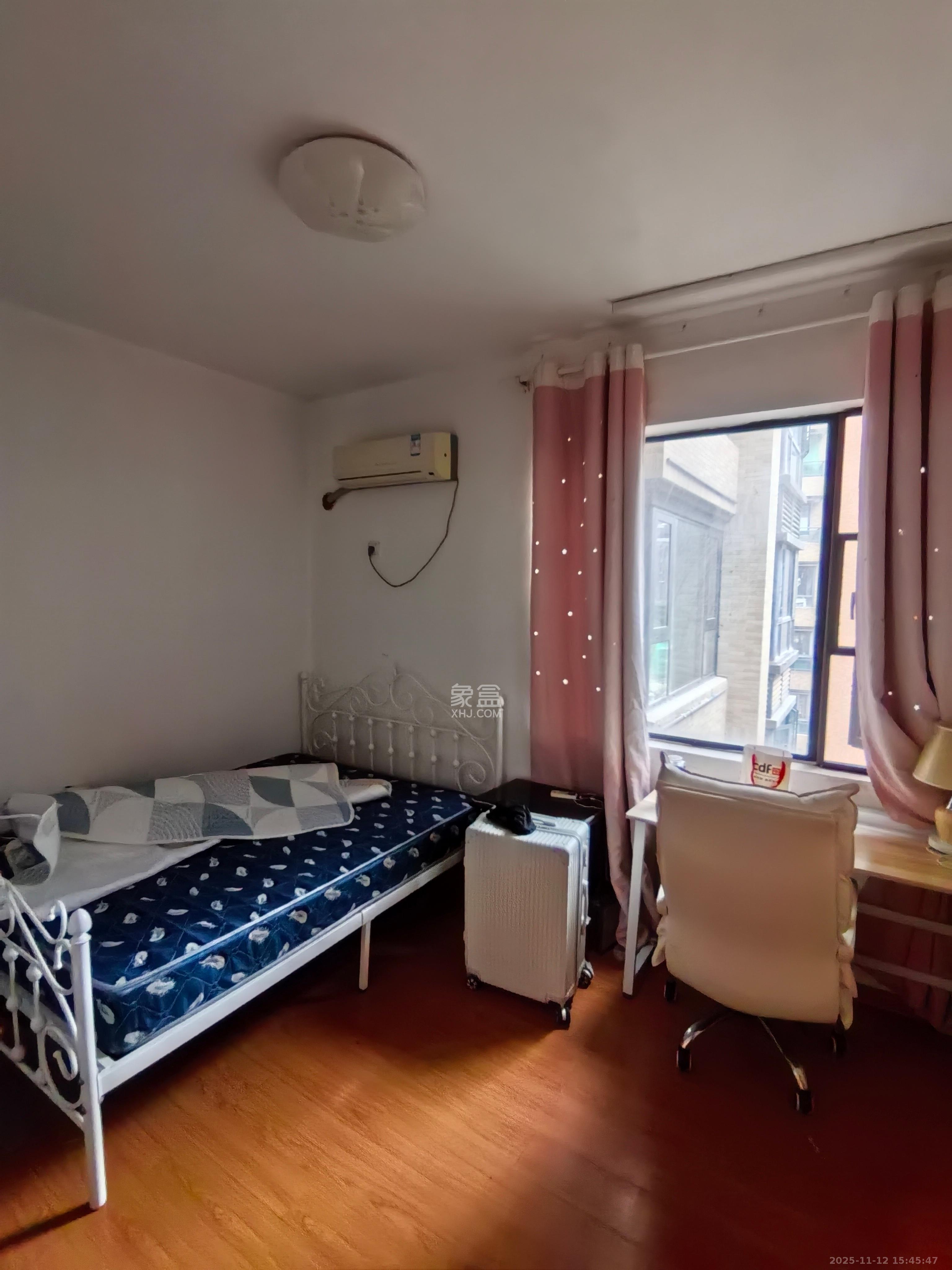 湘府9号  2室1厅1卫    1900.0元/月室内图