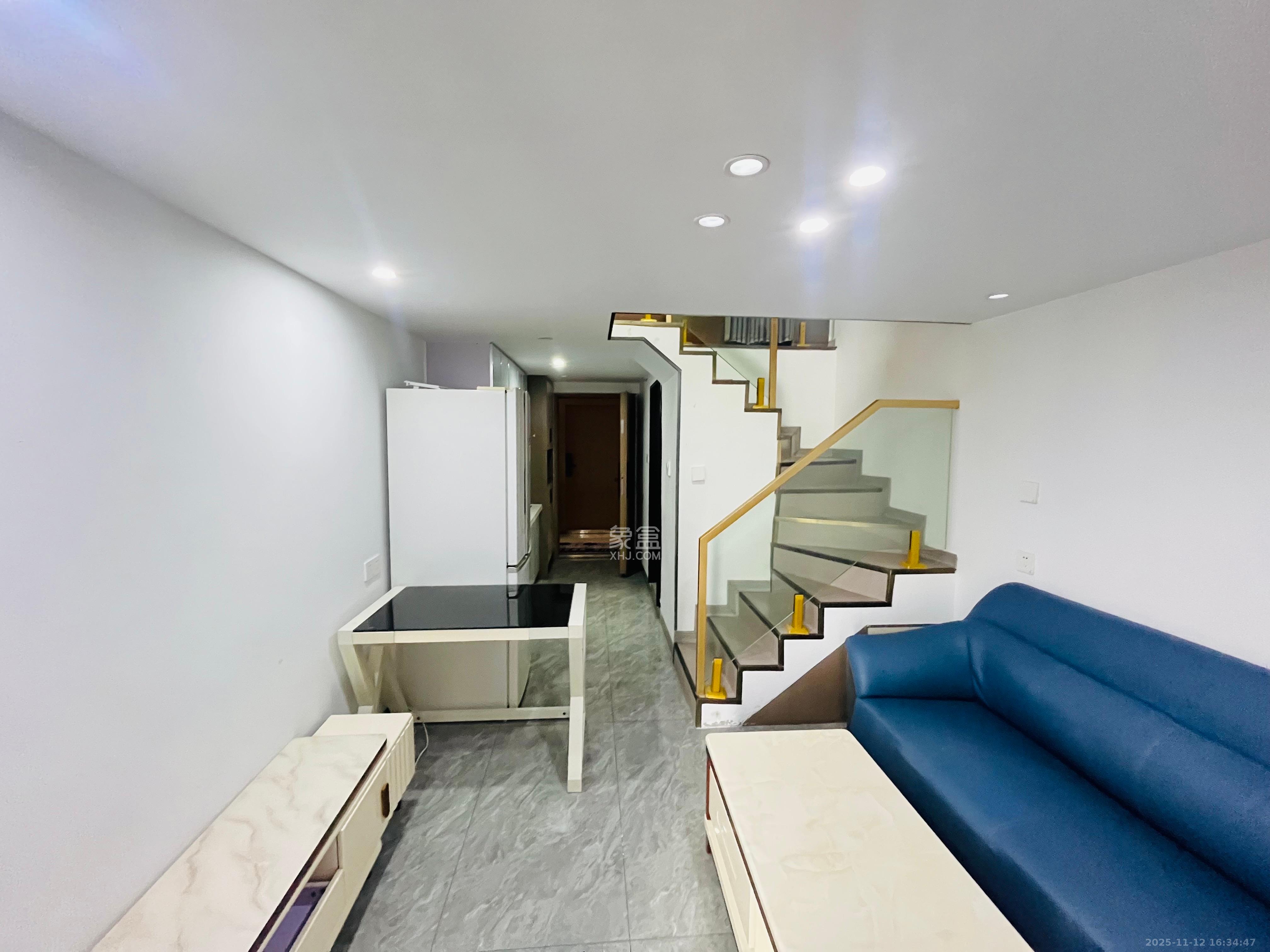 卓越江岸 2室1厅1卫 2300.0元/月 卓越江岸 2室1厅1卫 2300.0元/月室内图