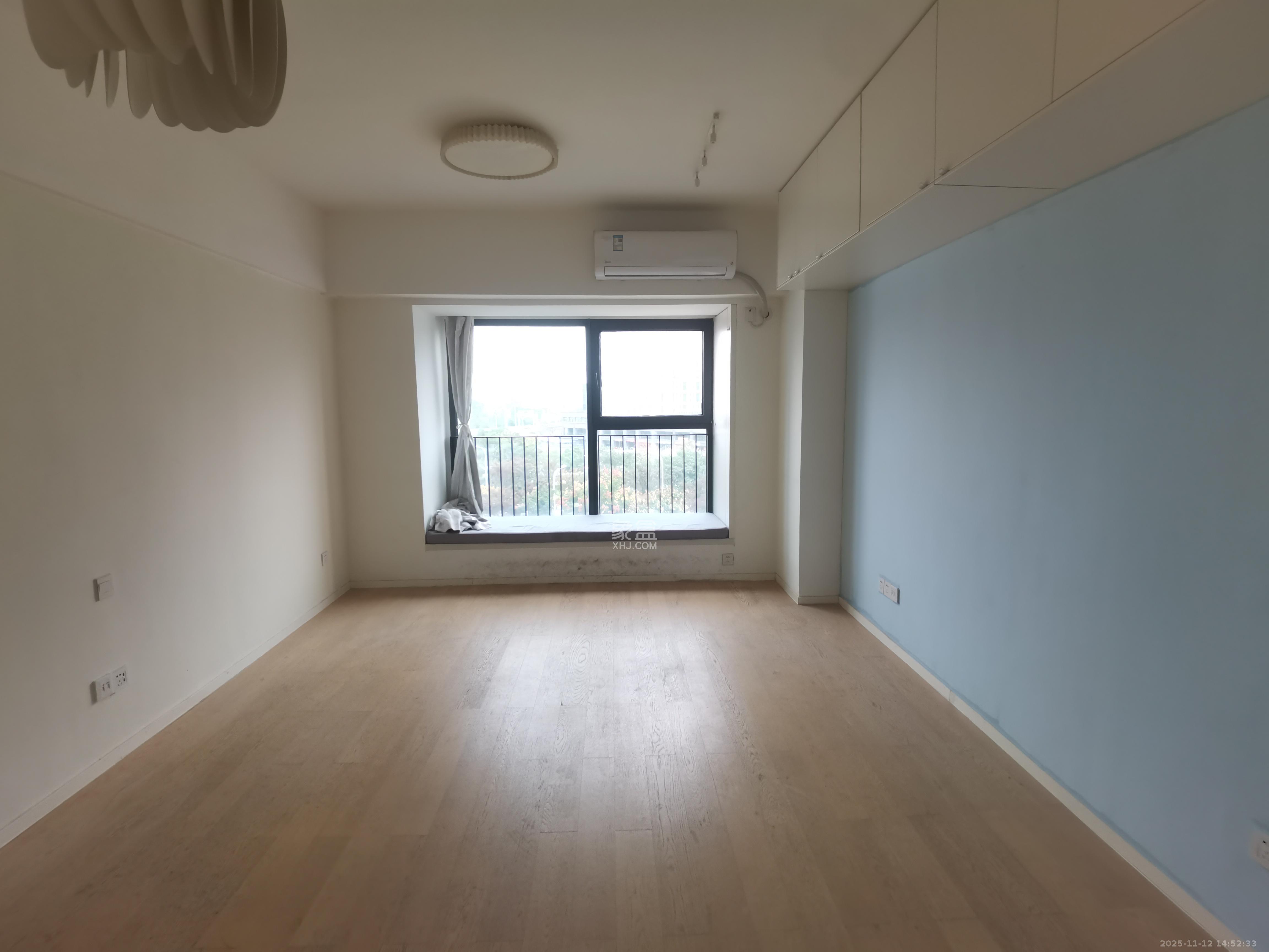 荟聚之光  1室1厅1卫    2100.0元/月室内图