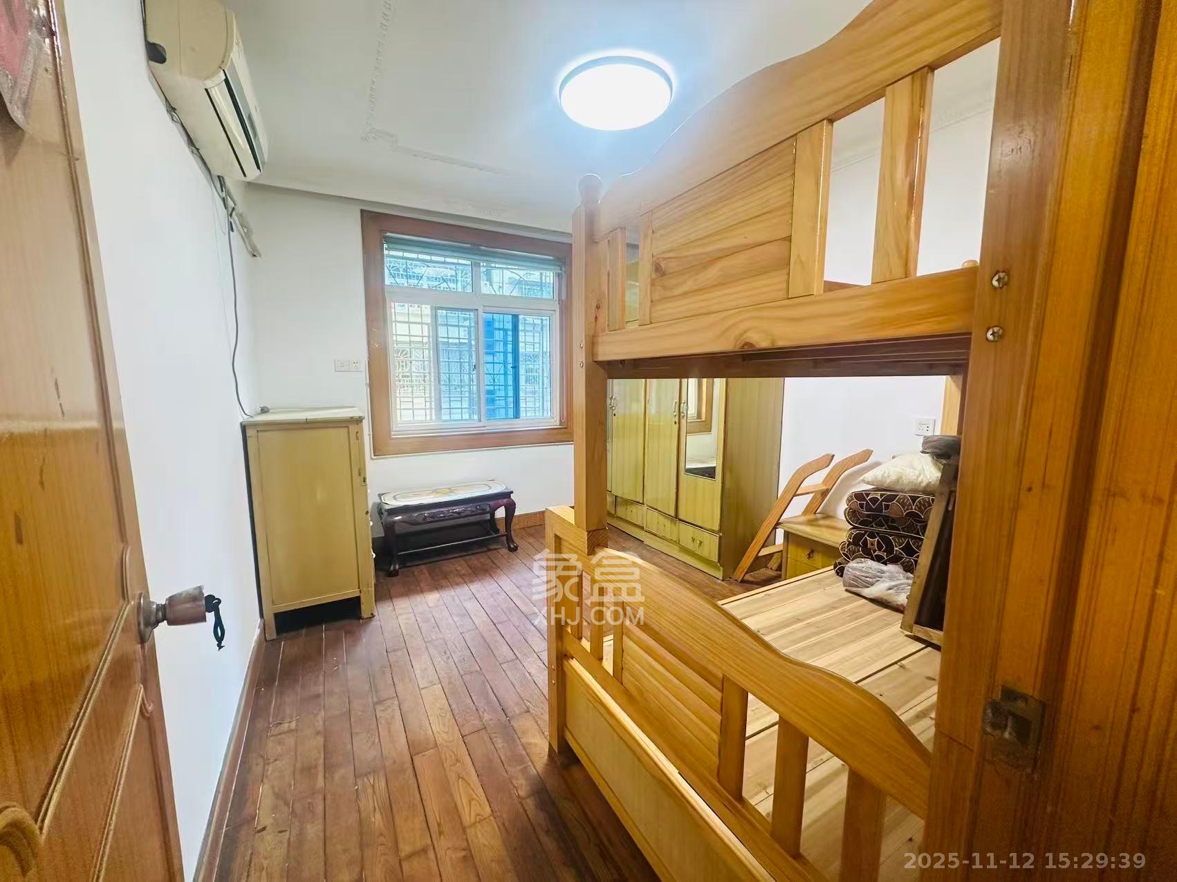 楚湘街二条巷散盘  2室1厅1卫    1800.0元/月室内图