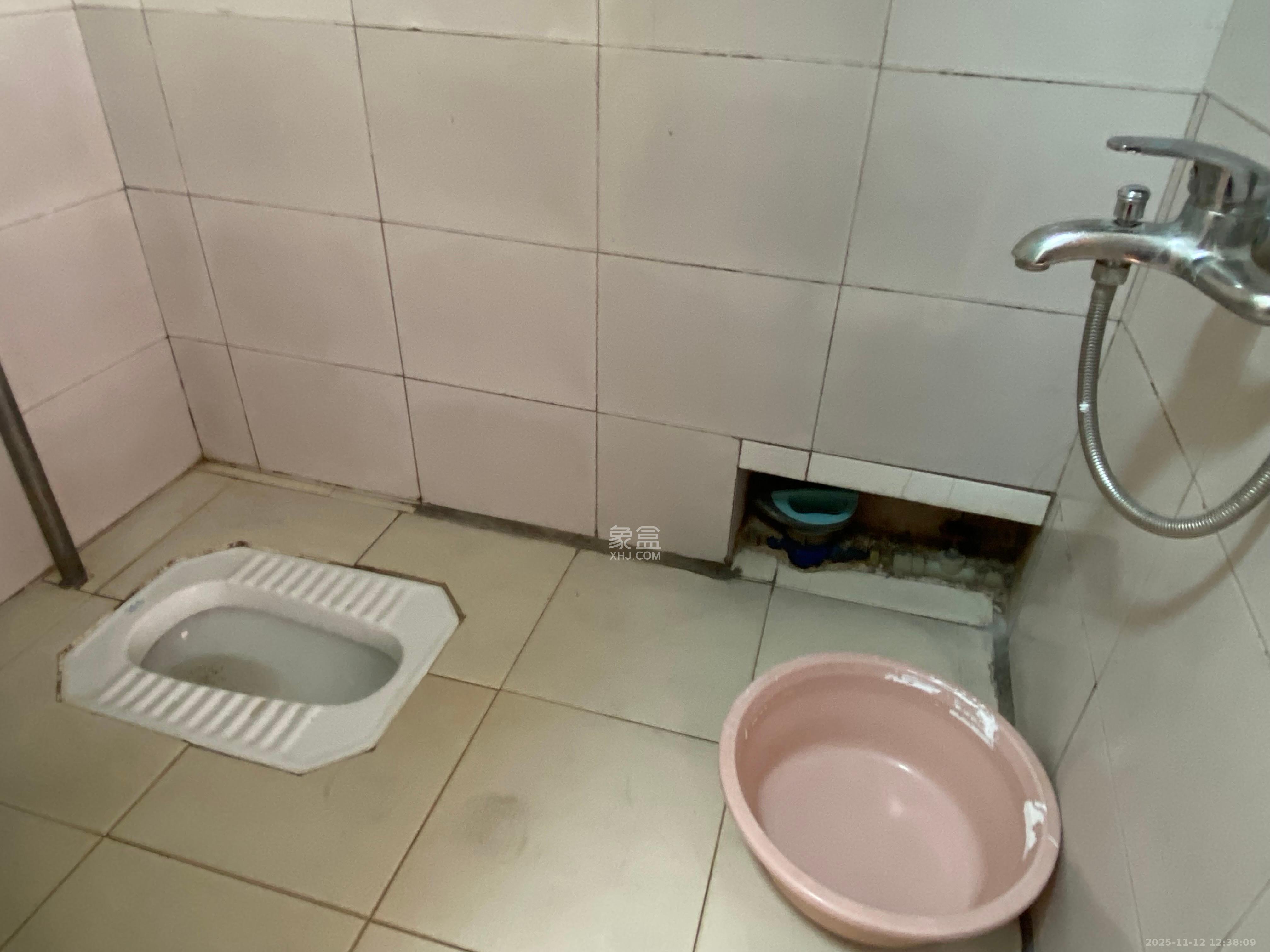 都市春天  2室1厅1卫    1300.0元/月室内图