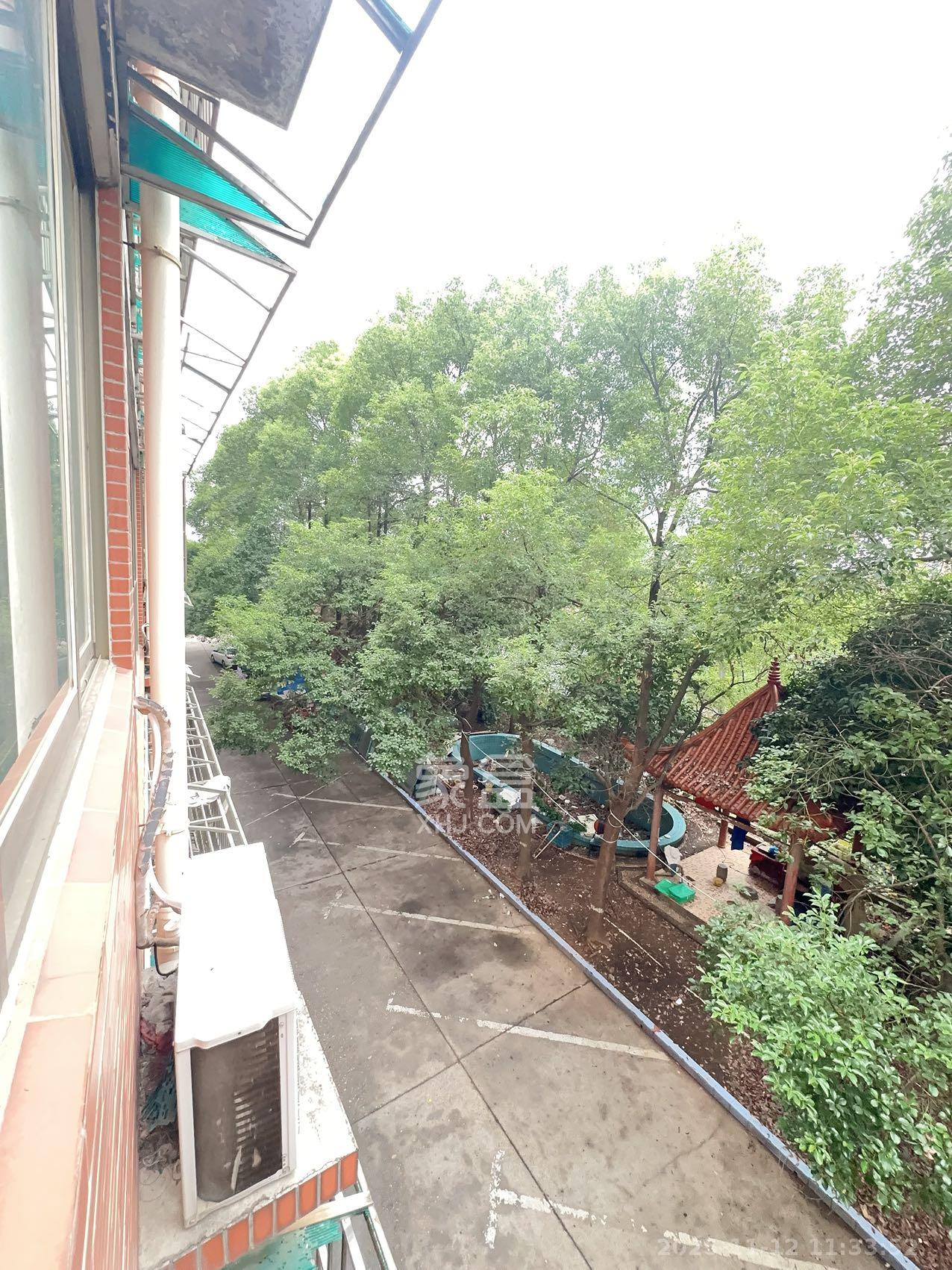 宏大山庄  2室1厅1卫    1400.0元/月室内图