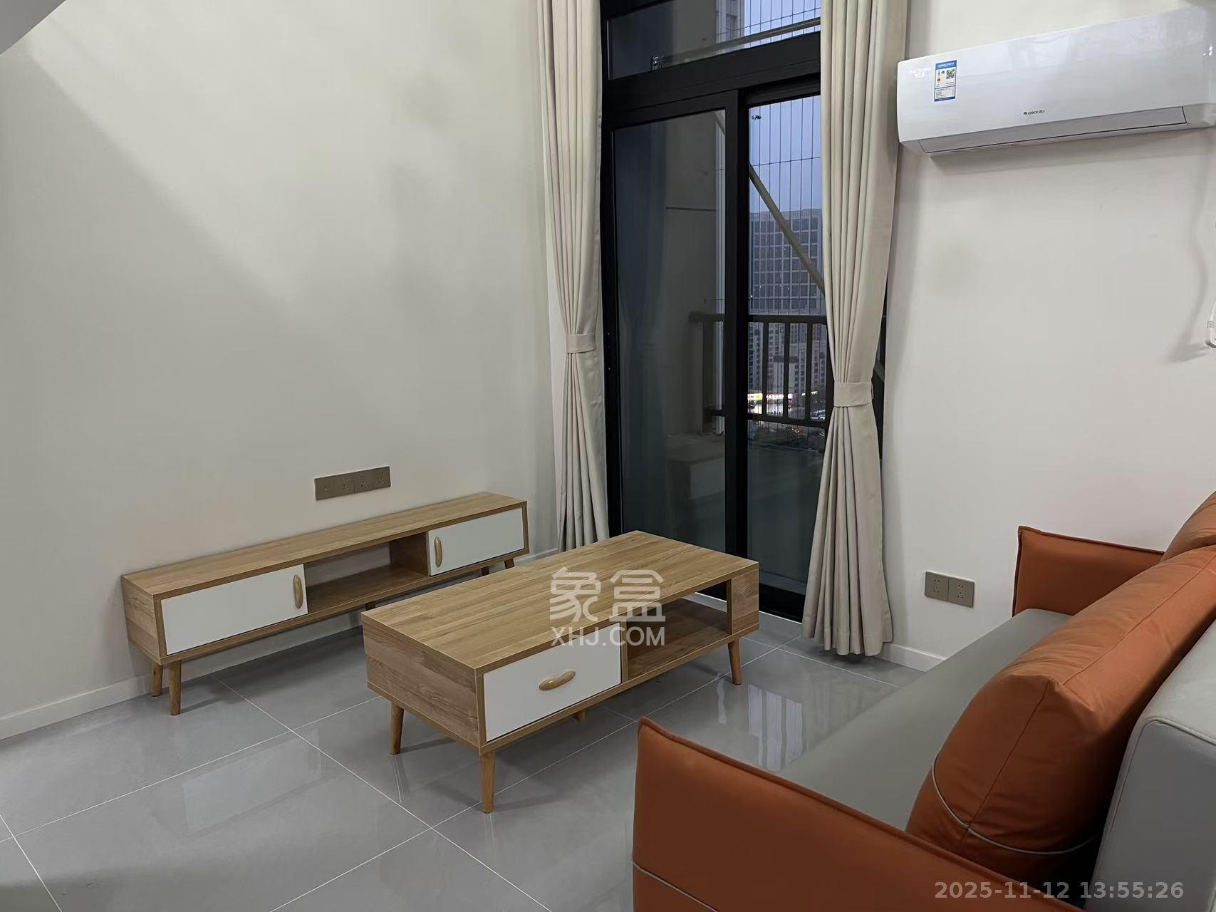 新城悦隽公园  2室2厅1卫    1800.0元/月室内图