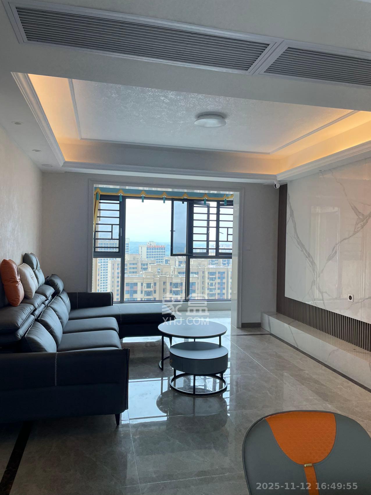 中建璟和城  4室2厅2卫    3500.0元/月