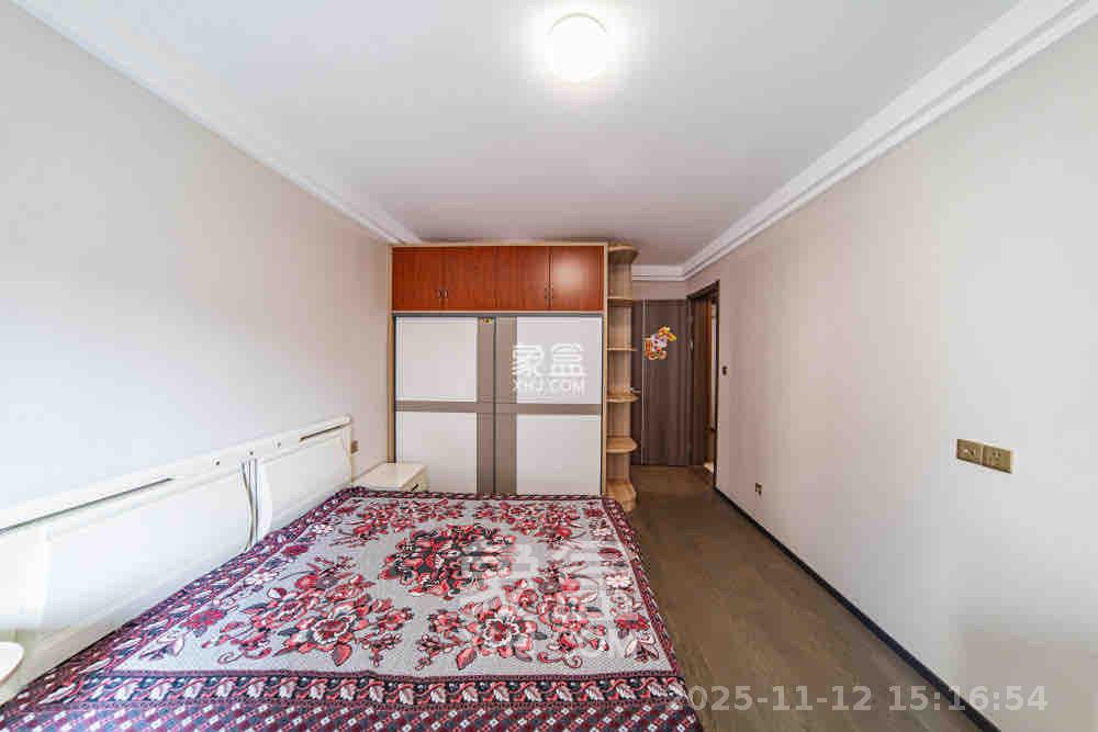 中海阅麓山一期 3室2厅2卫 3000.0元/月 中海阅麓山一期 3室2厅2卫 3000.0元/月室内图