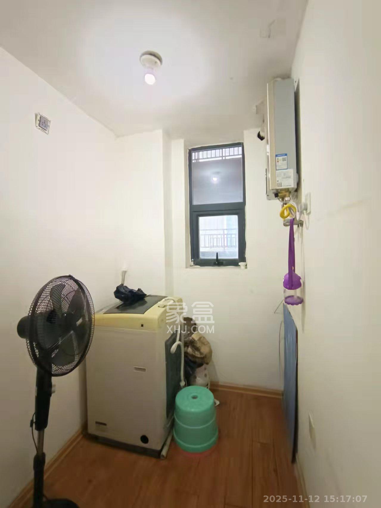 凯通国际城（凯通朝庭）  2室1厅1卫    2500.0元/月室内图