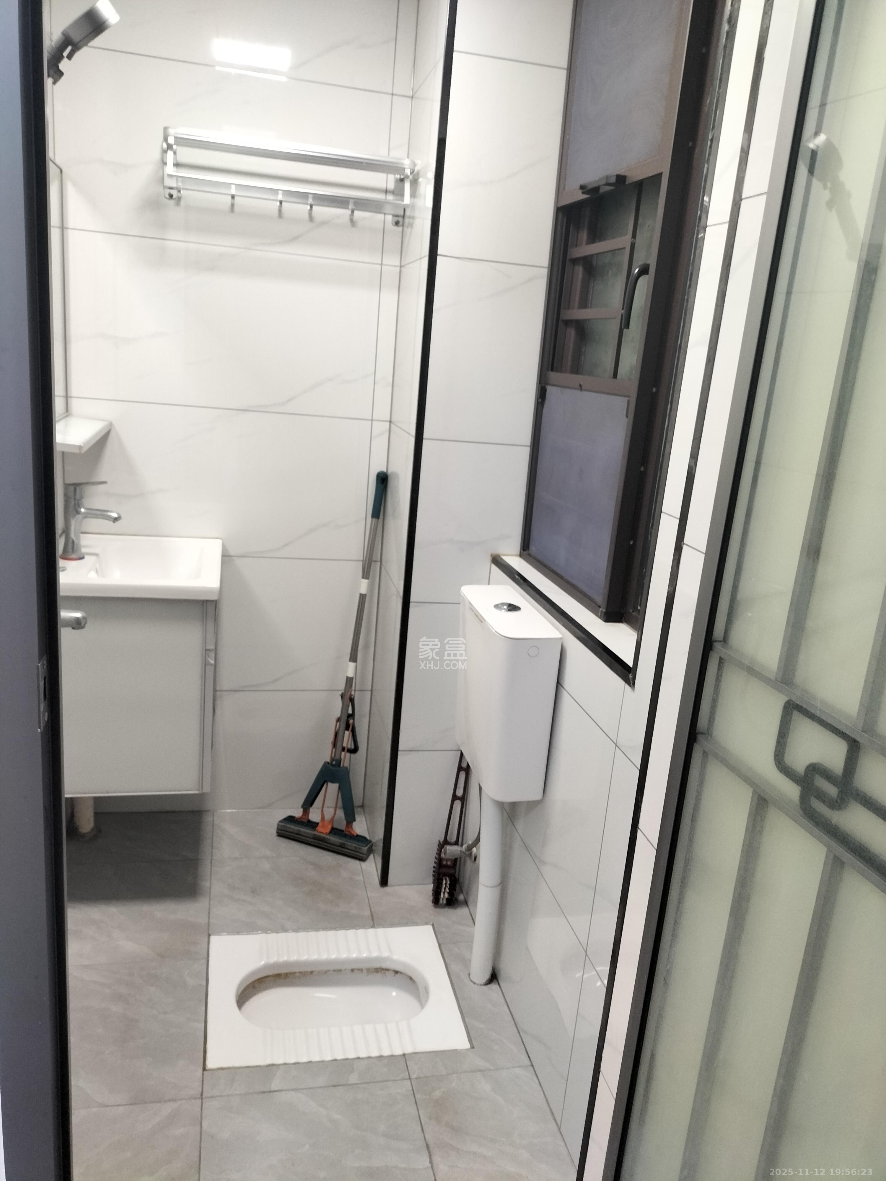 和润园三期  1室1厅1卫    1700.0元/月室内图