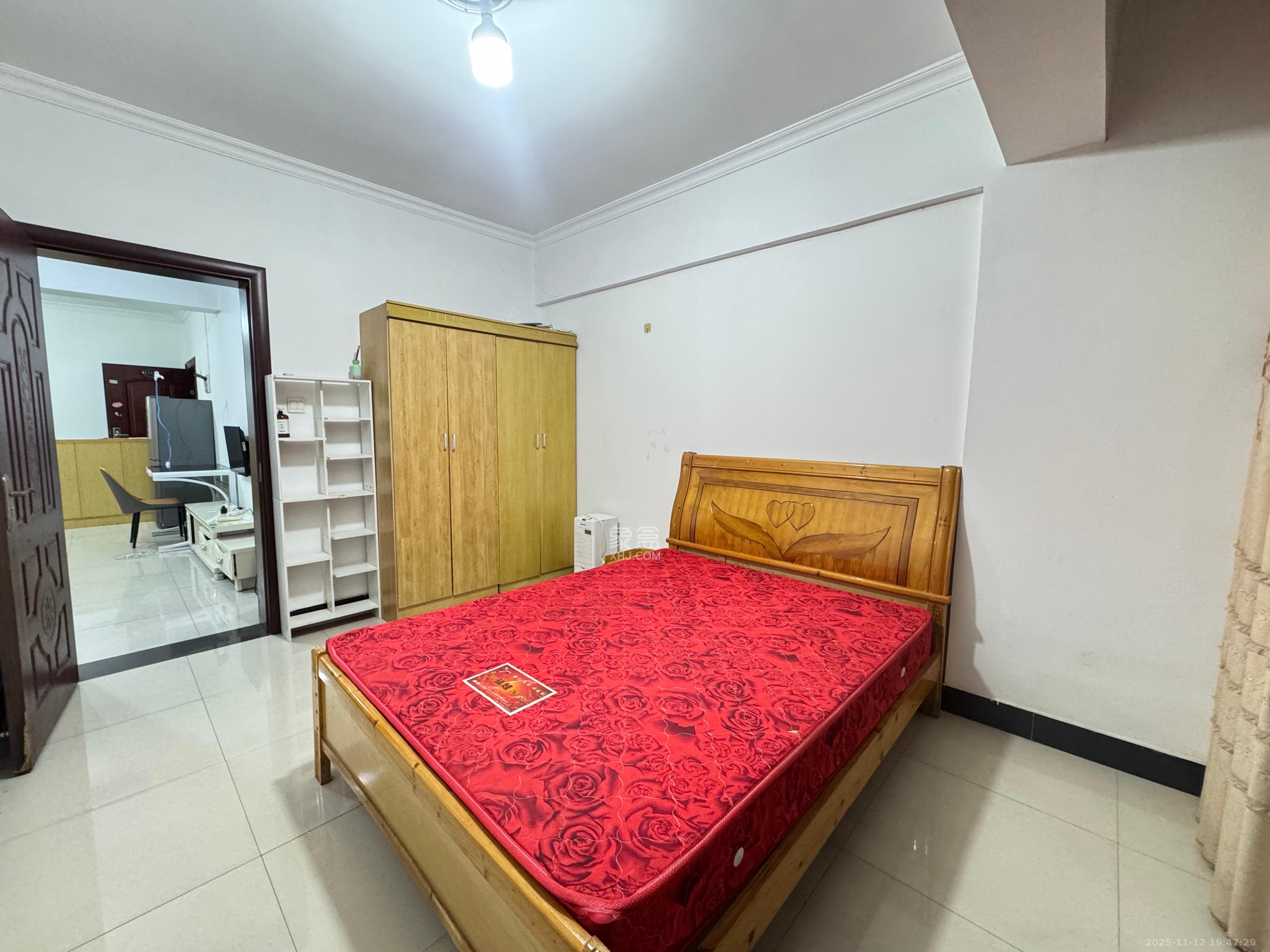 红公馆（前程丽景大厦）  1室1厅1卫    1700.0元/月室内图