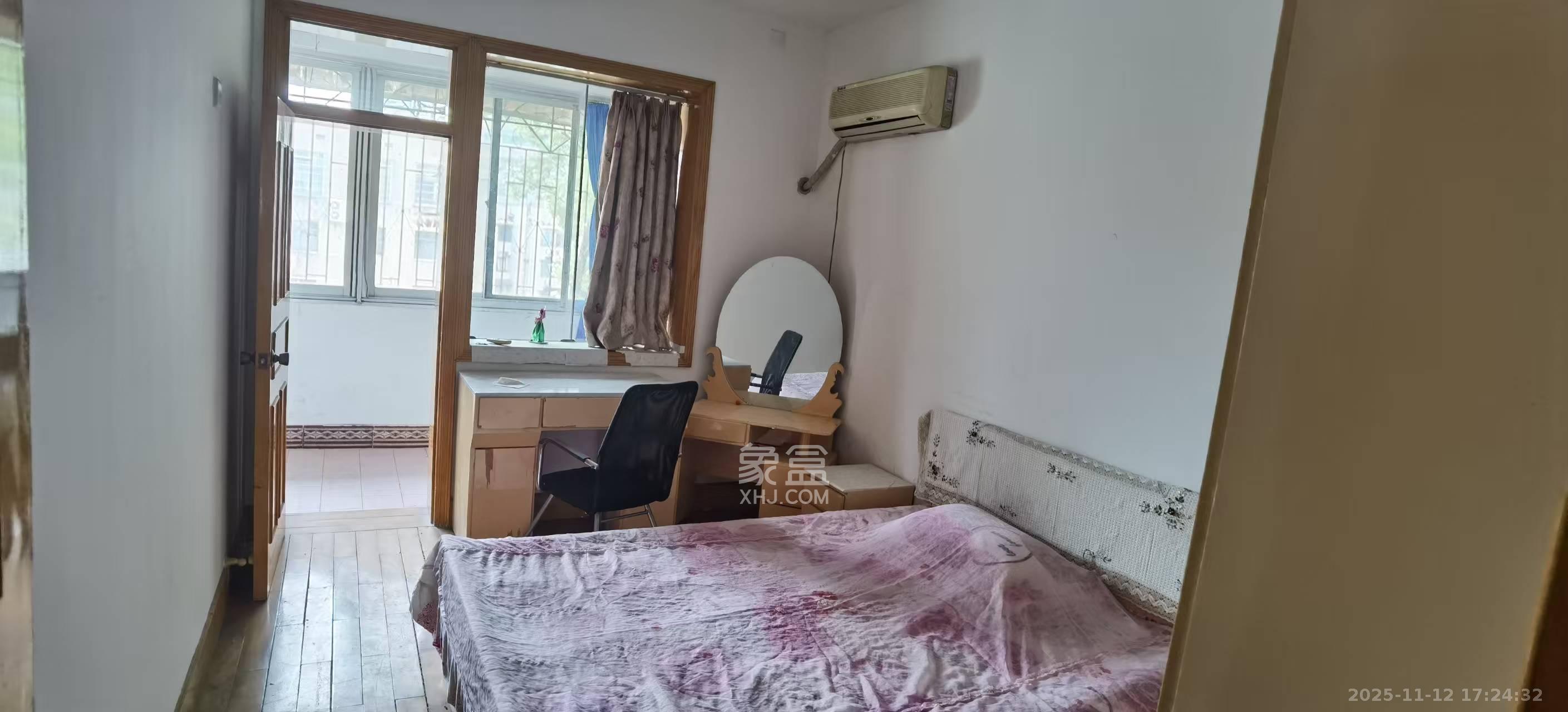 体育局宿舍 2室2厅1卫 2000.0元/月 体育局宿舍 2室2厅1卫 2000.0元/月室内图