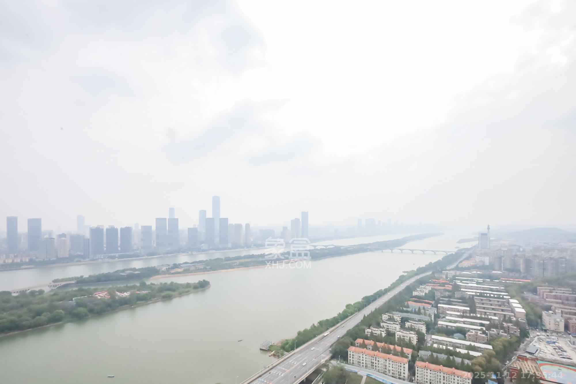 江山印 4室2厅3卫 720.0万 江山印 4室2厅3卫 720.0万其他