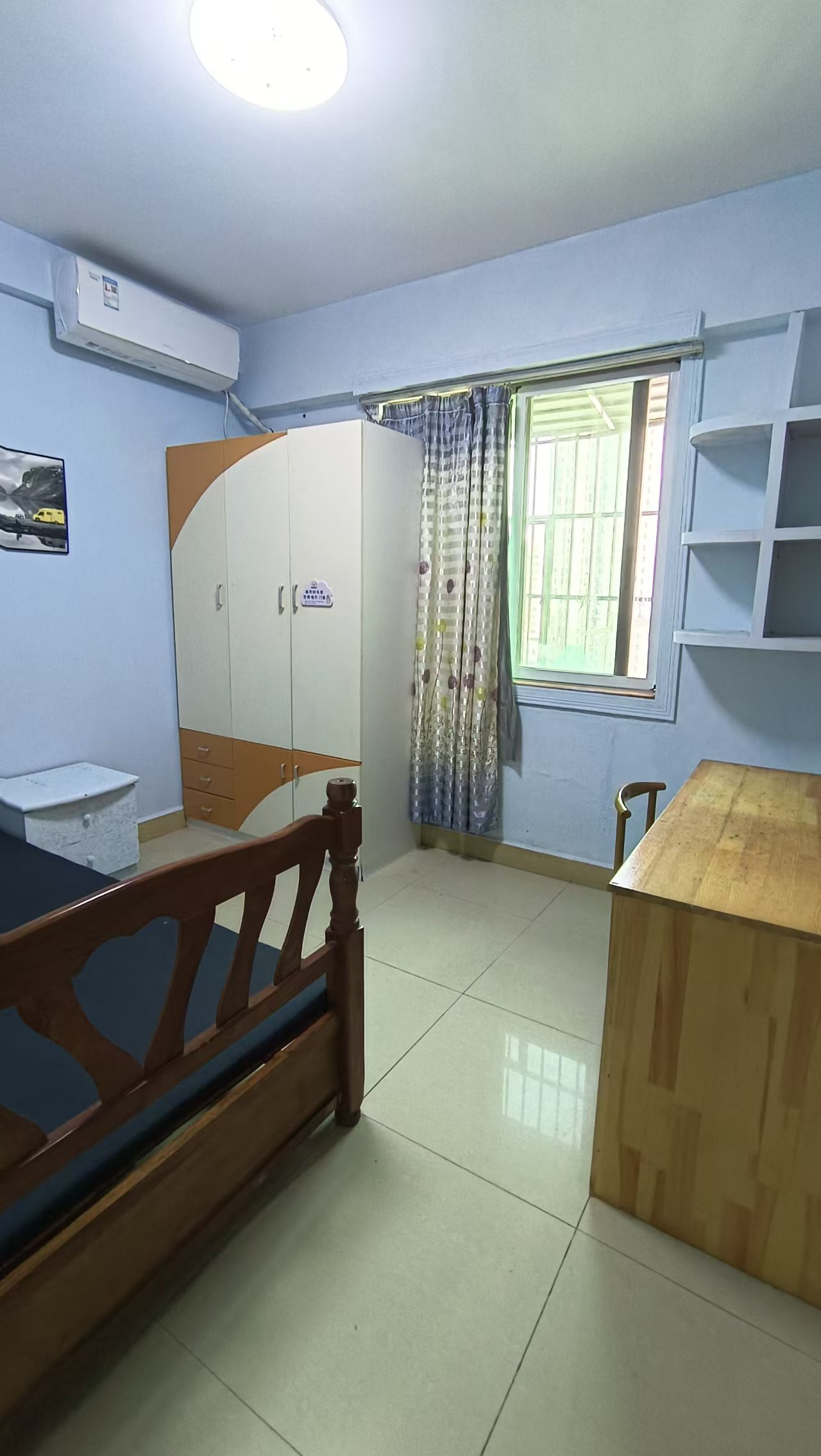 市工商局宿舍坡博宿舍区  3室2厅1卫    2200.0元/月室内图