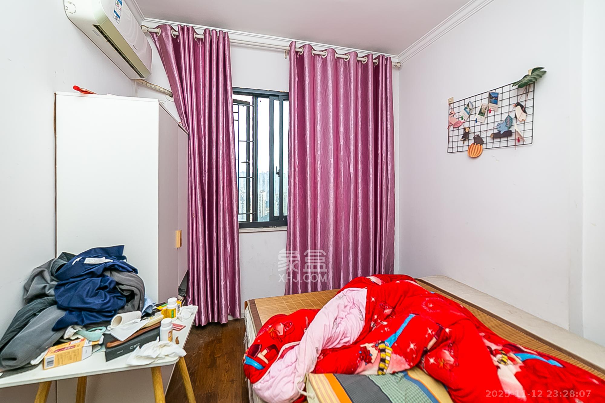 兴威帕克水岸  3室2厅2卫    98.0万卧室