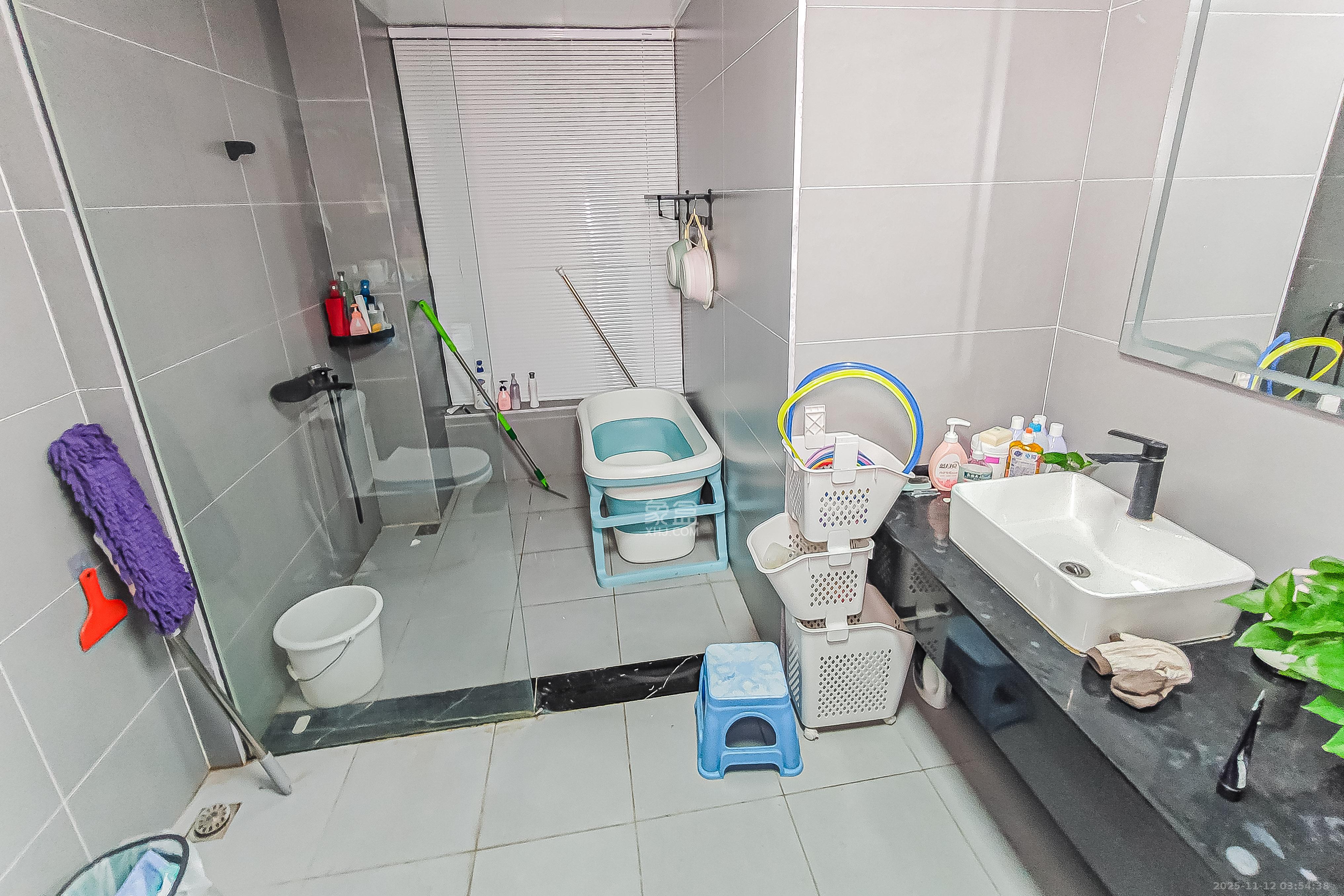 建发央玺(建发泱玺雅苑) 4室2厅3卫 325.0万 建发央玺(建发泱玺雅苑) 4室2厅3卫 325.0万卫生间