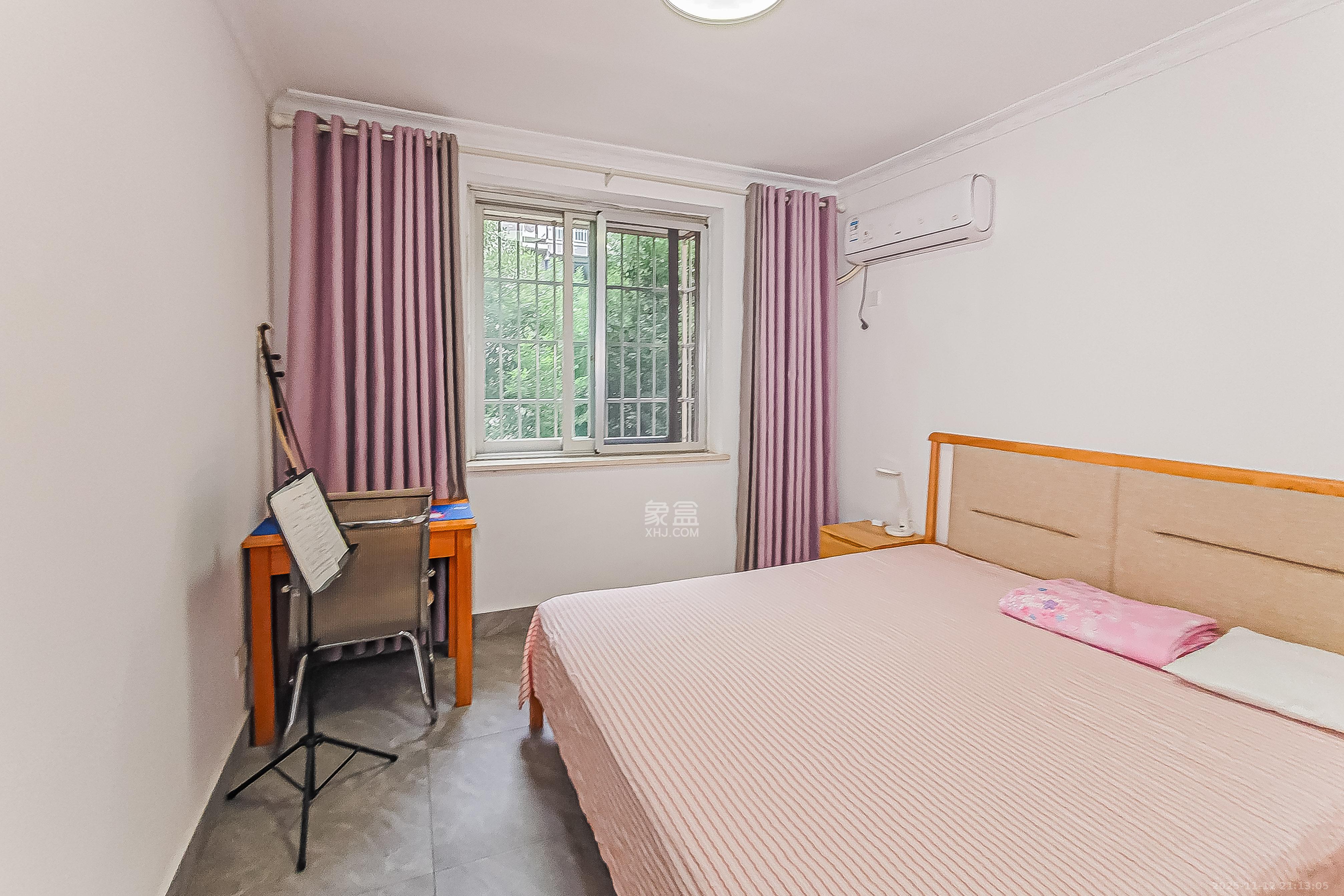 金地社区 2室1厅1卫 43.8万 金地社区 2室1厅1卫 43.8万卧室