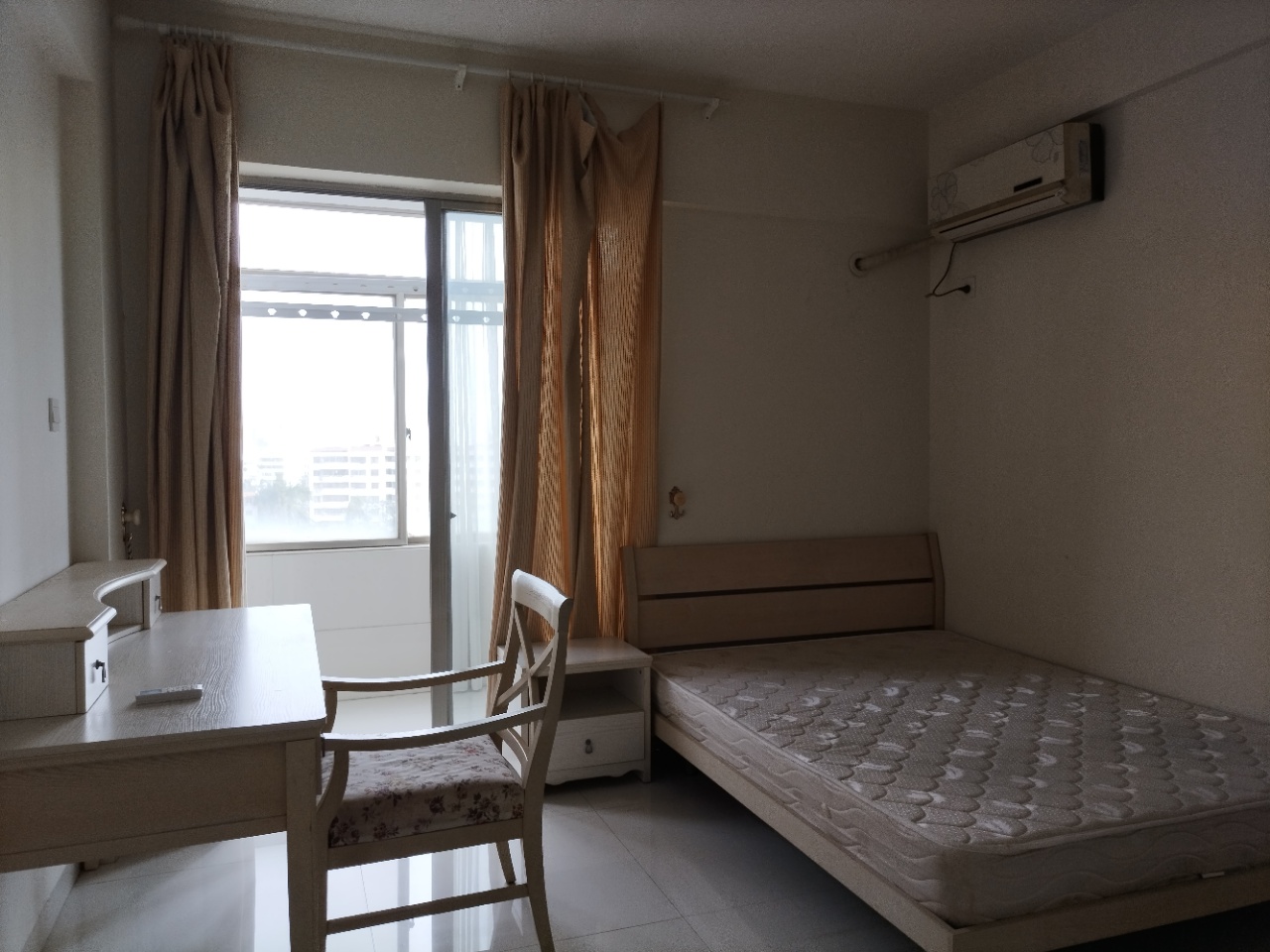 金鹿公寓 4室2厅2卫 3000.0元/月 金鹿公寓 4室2厅2卫 3000.0元/月室内图