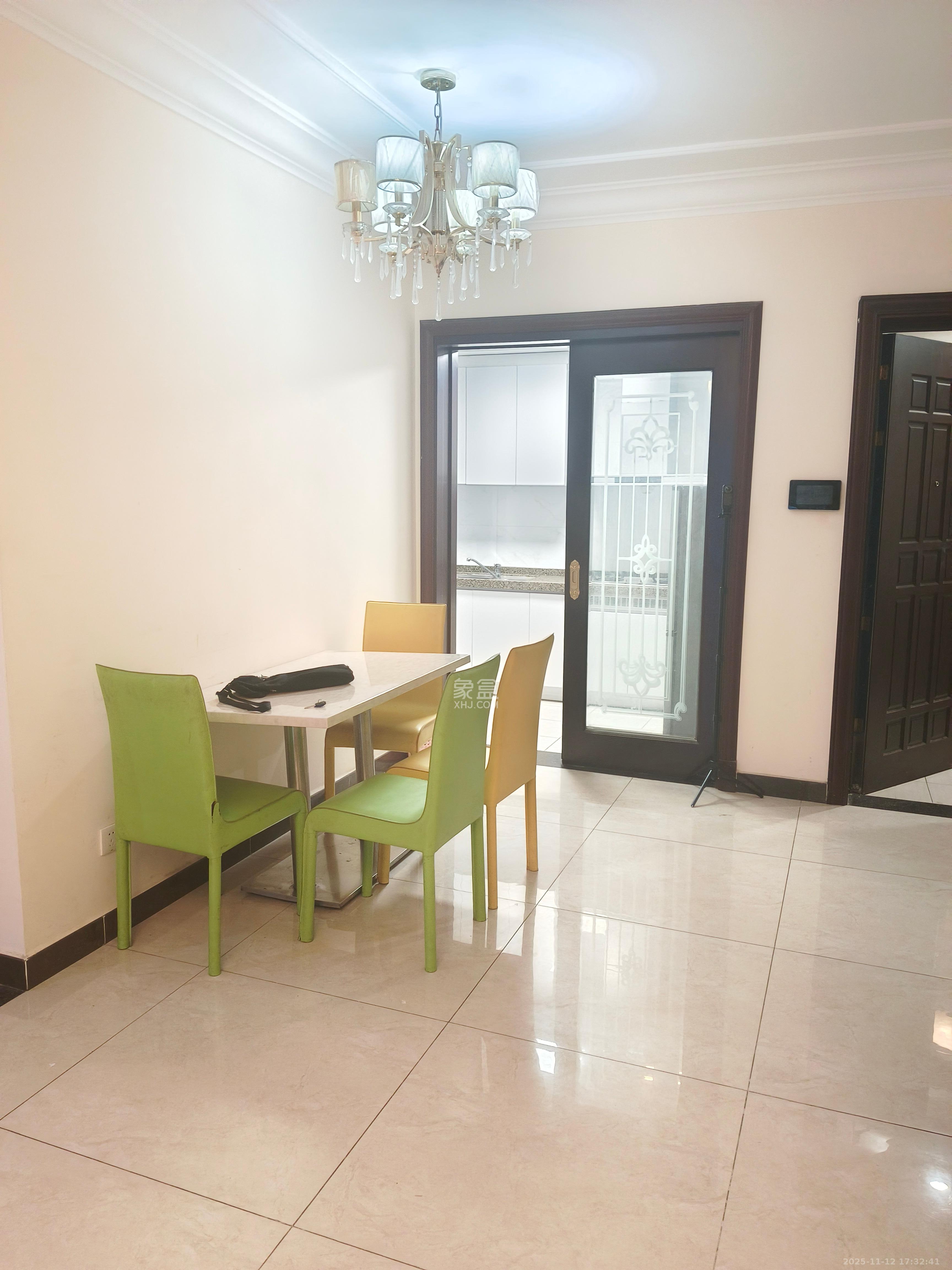 恒大雅苑 2室1厅1卫 2100.0元/月 恒大雅苑 2室1厅1卫 2100.0元/月室内图