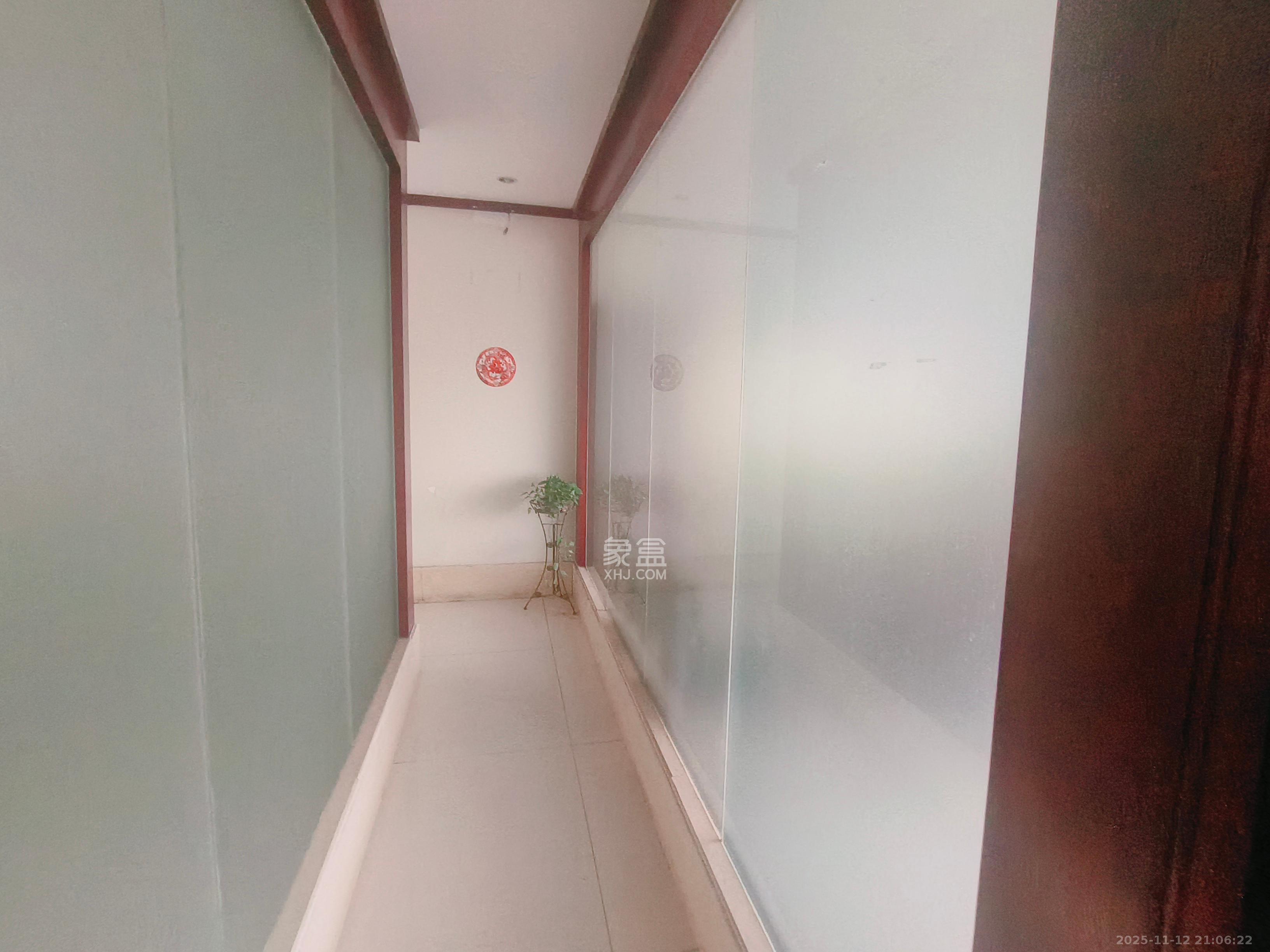 岳麓壹号  1室1厅1卫    20000.0元/月室内图