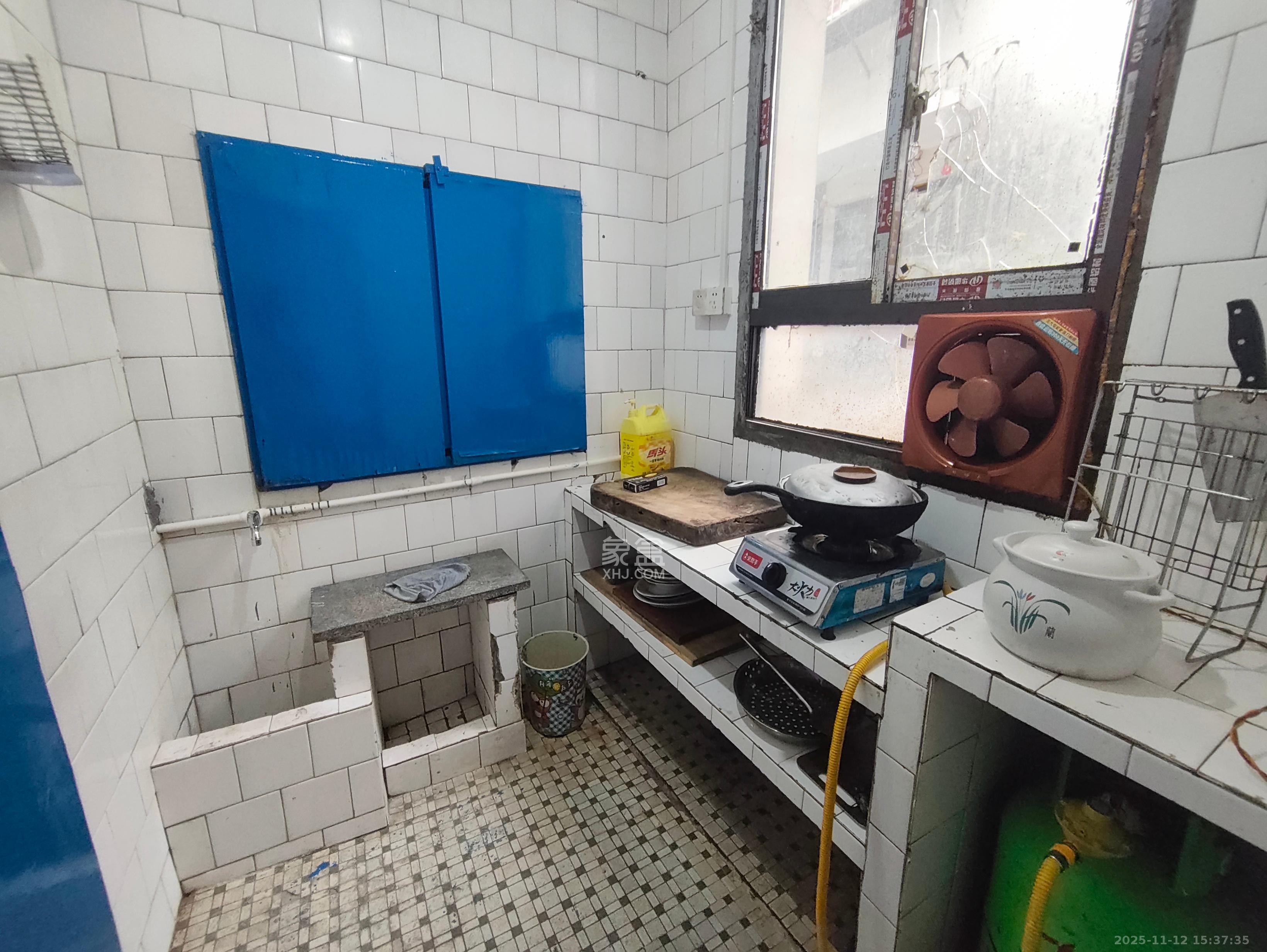 西文庙坪散盘 1室1厅1卫 2500.0元/月 西文庙坪散盘 1室1厅1卫 2500.0元/月室内图