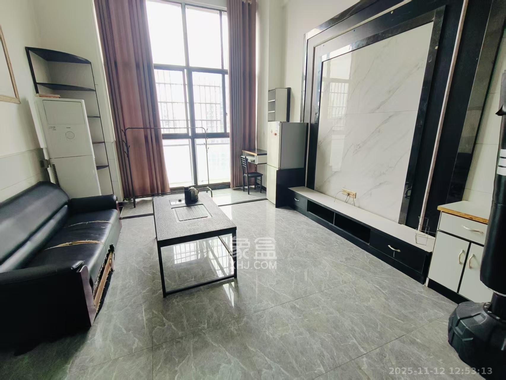 金科时代中心 1室1厅1卫 1500.0元/月 金科时代中心 1室1厅1卫 1500.0元/月室内图