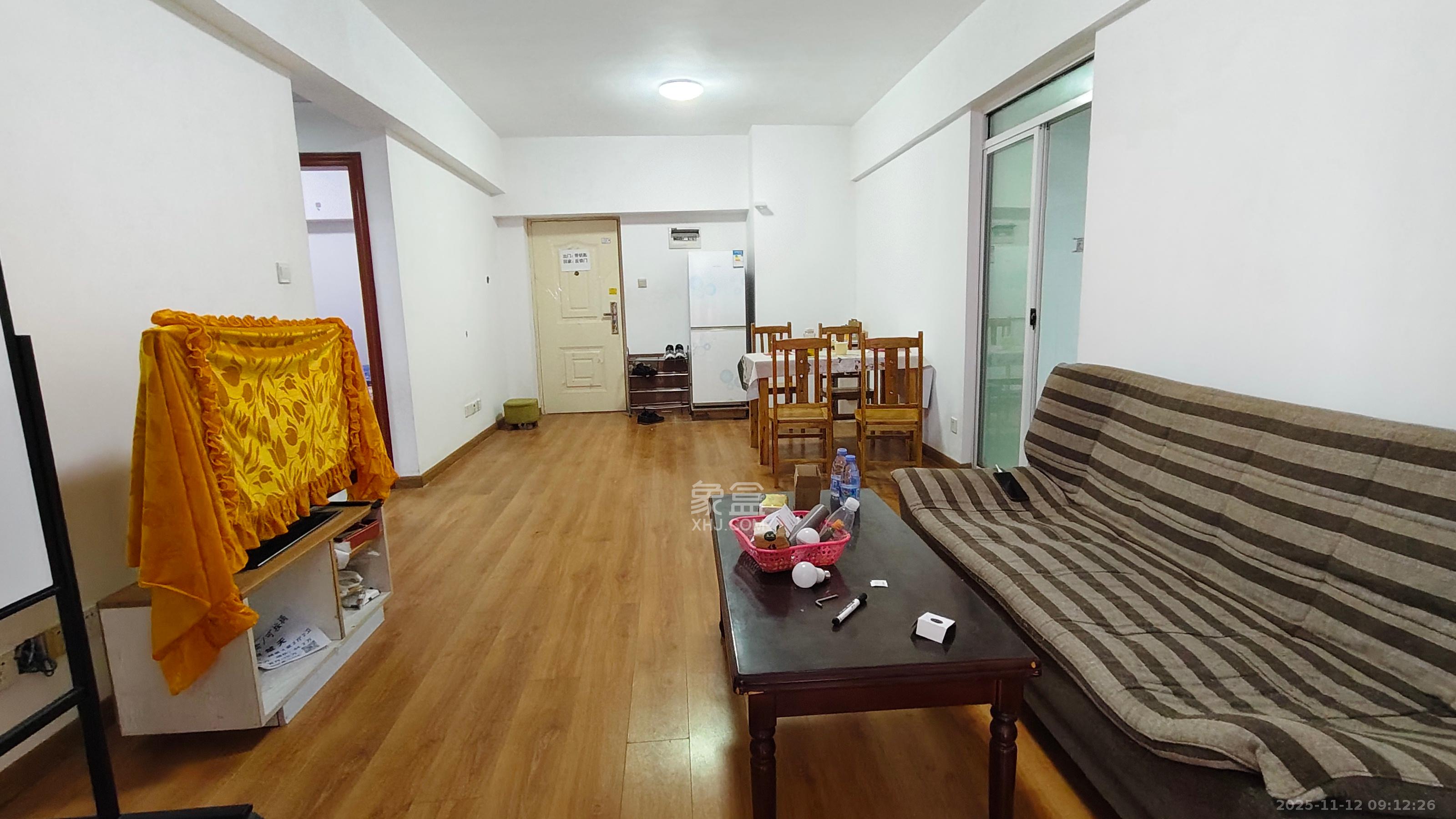 极目楚天 2室2厅1卫 1700.0元/月 极目楚天 2室2厅1卫 1700.0元/月室内图