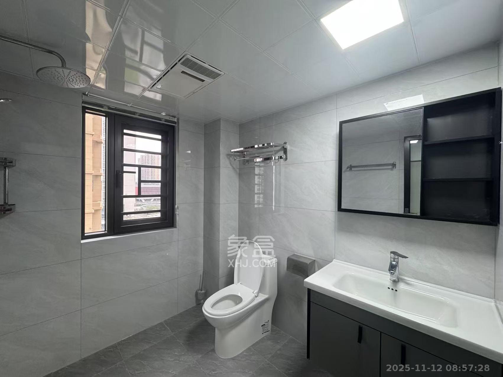 嘉雨东苑  3室1厅2卫    4200.0元/月室内图