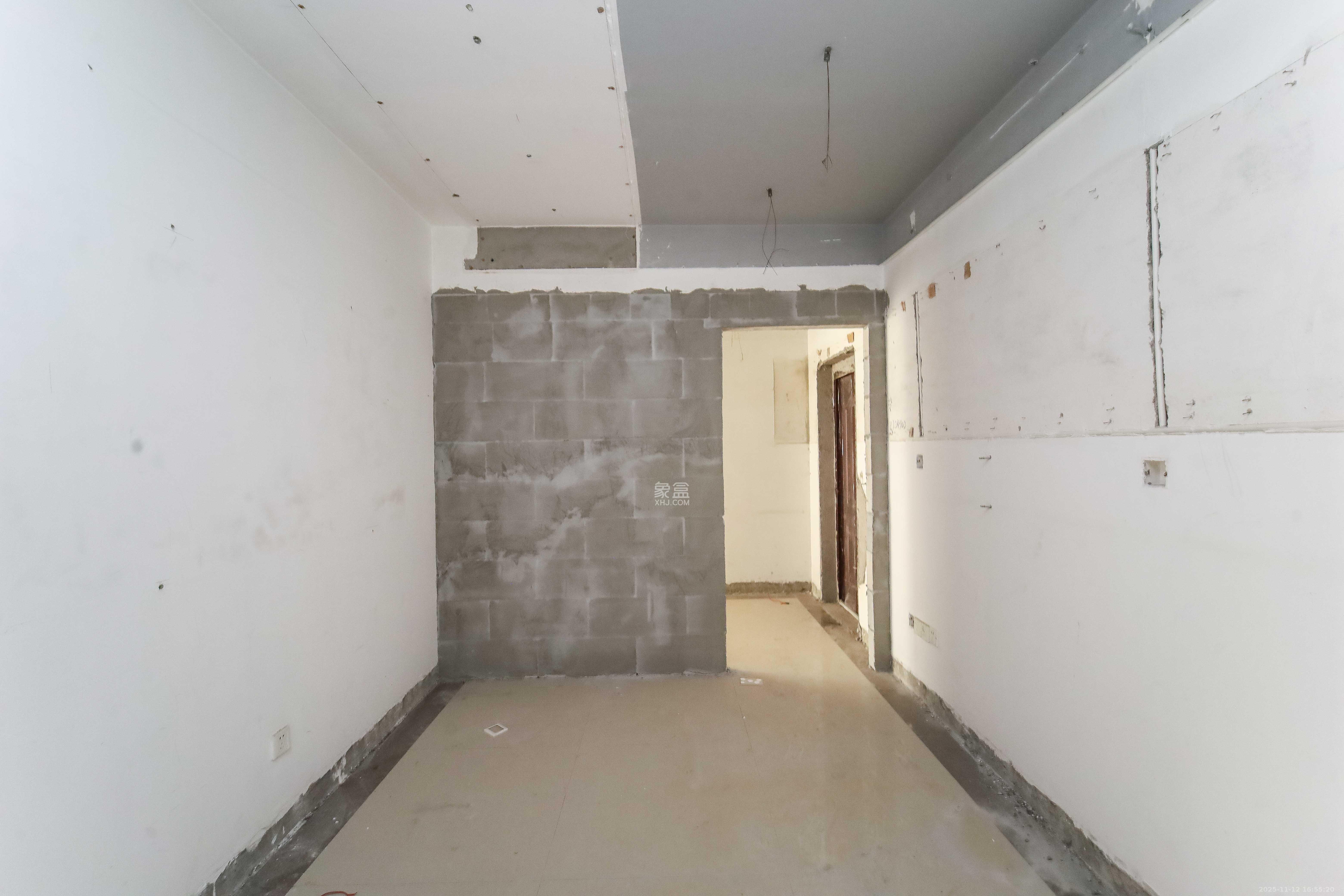 汇都公寓 3室2厅1卫 71.0万 汇都公寓 3室2厅1卫 71.0万卧室