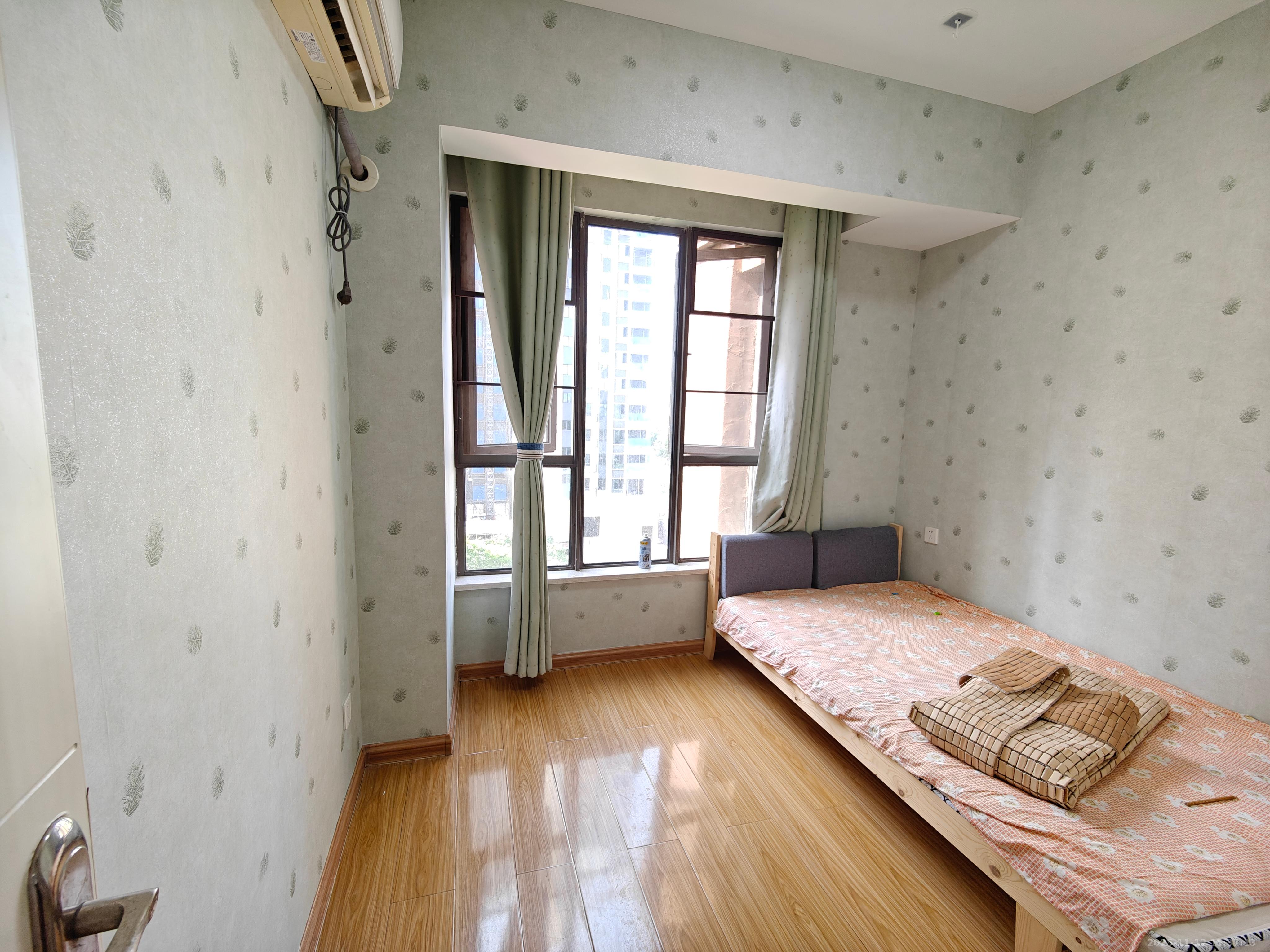 佳兆业金域天下二期  3室2厅1卫    1500.0元/月室内图