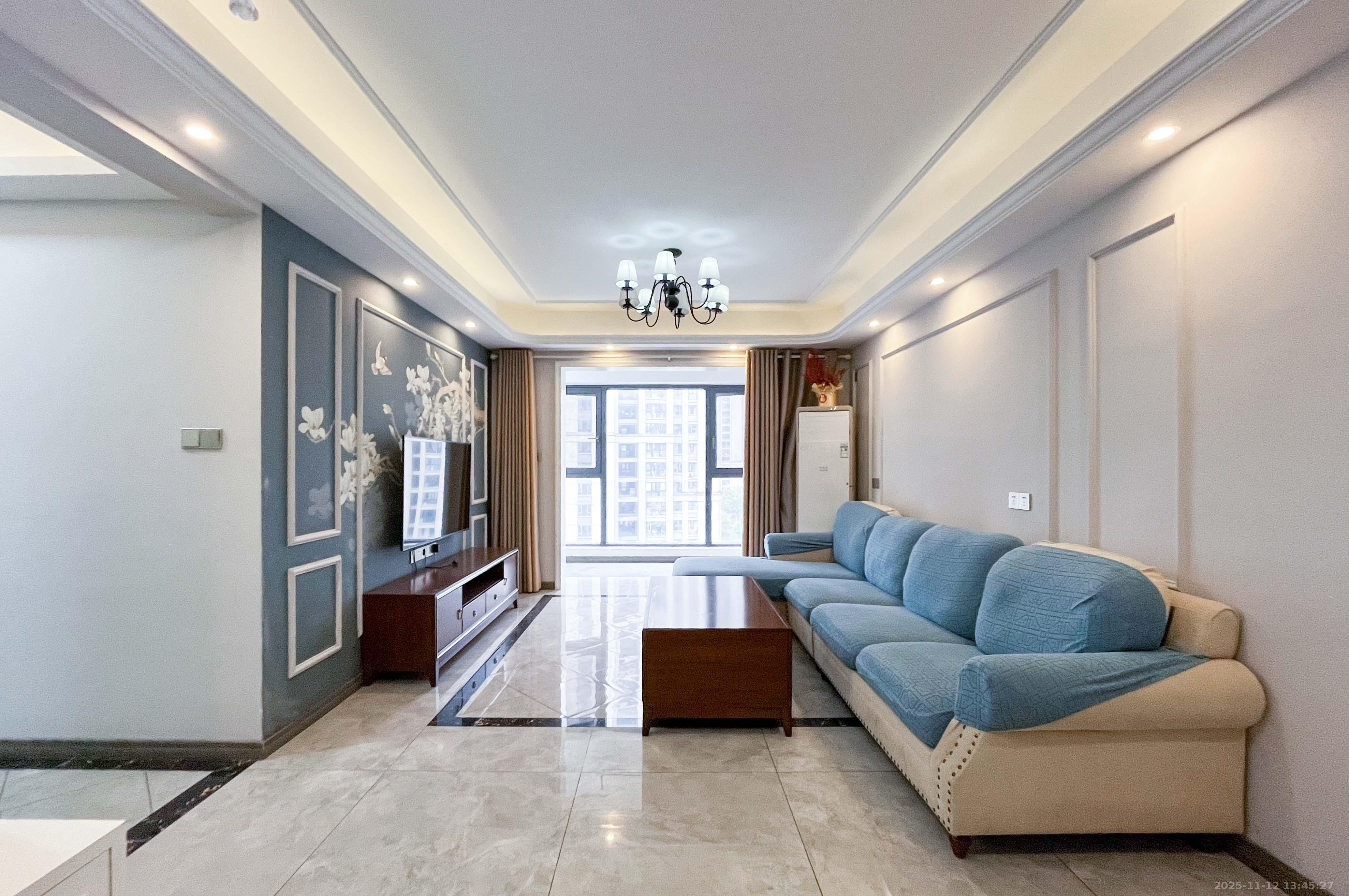 卓越浅水湾  3室2厅2卫    140.0万