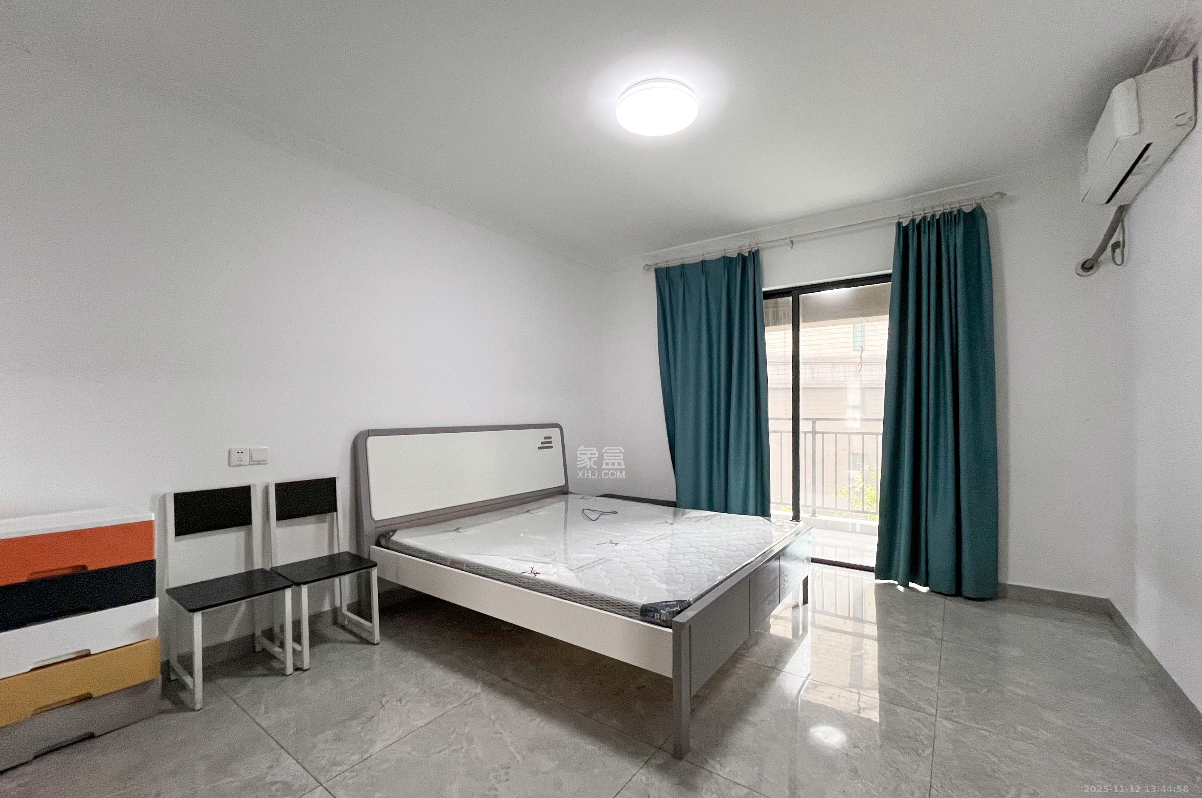 中海梅溪湖壹号  3室2厅2卫    182.0万其他