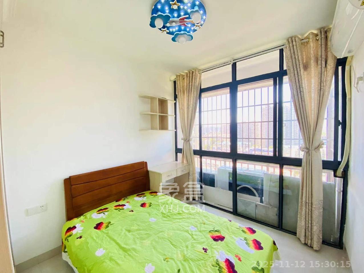 江山如画  3室2厅2卫    2200.0元/月室内图